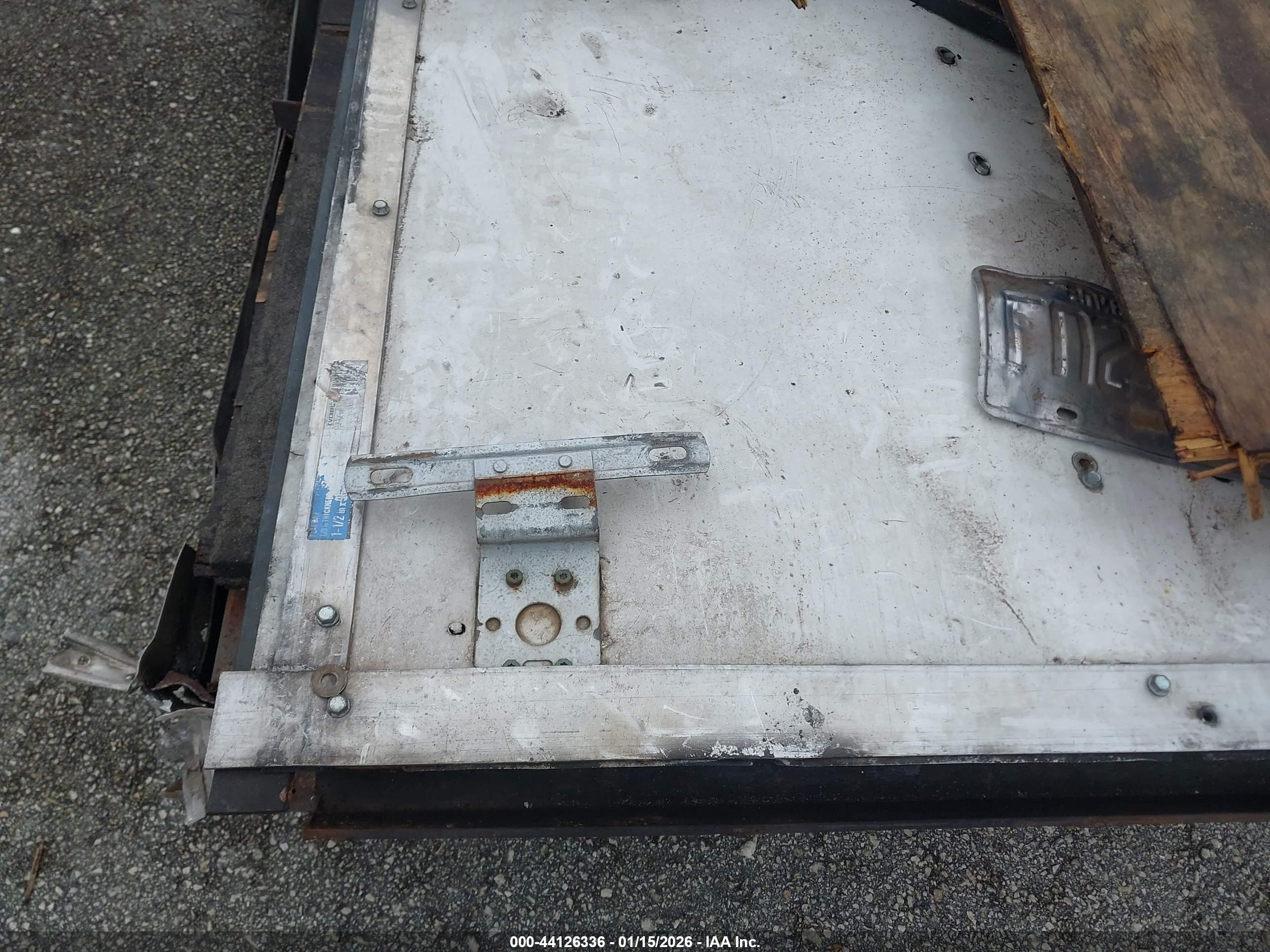 LARK TRAILER image 7
