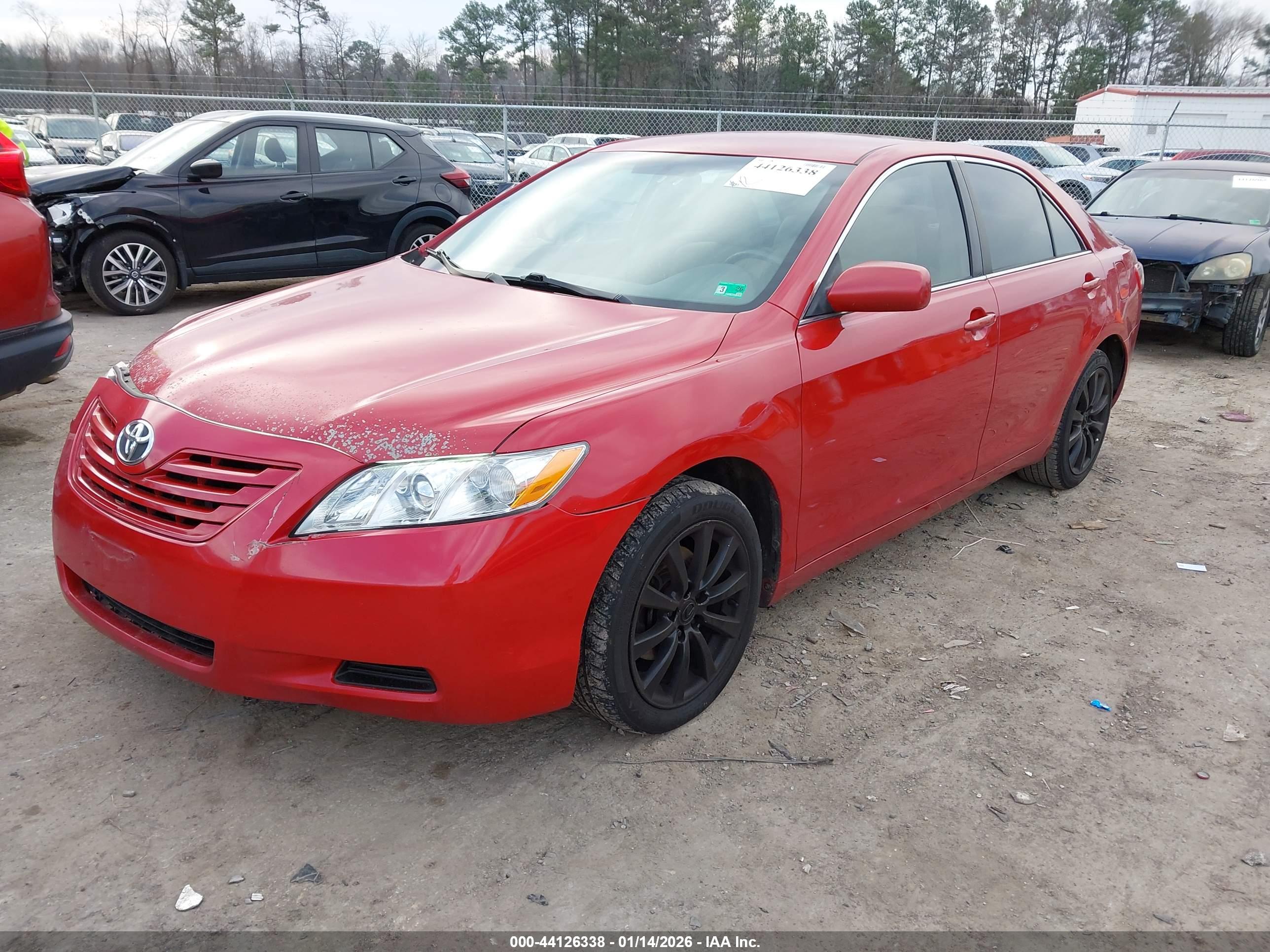 TOYOTA CAMRY image 2
