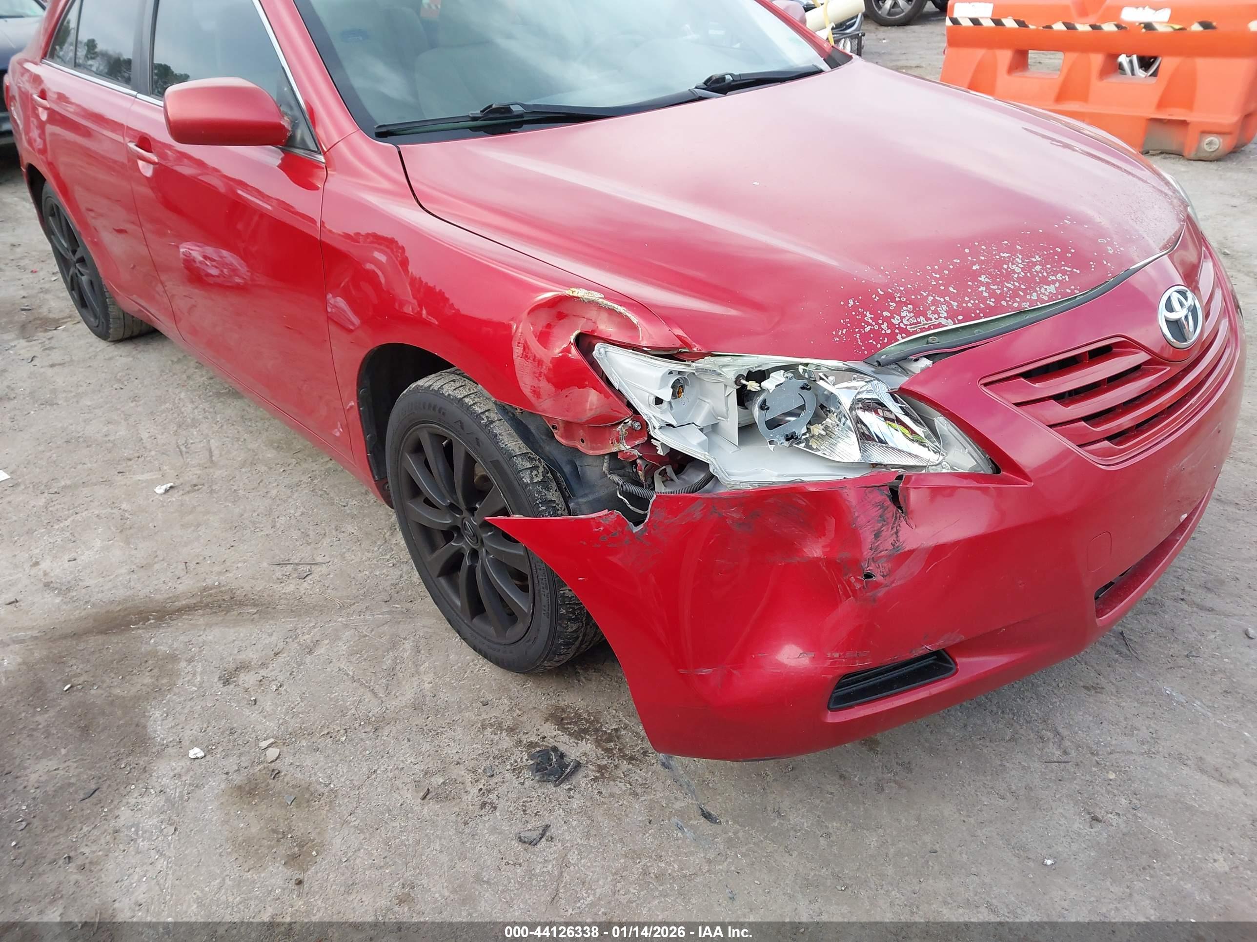 TOYOTA CAMRY image 6