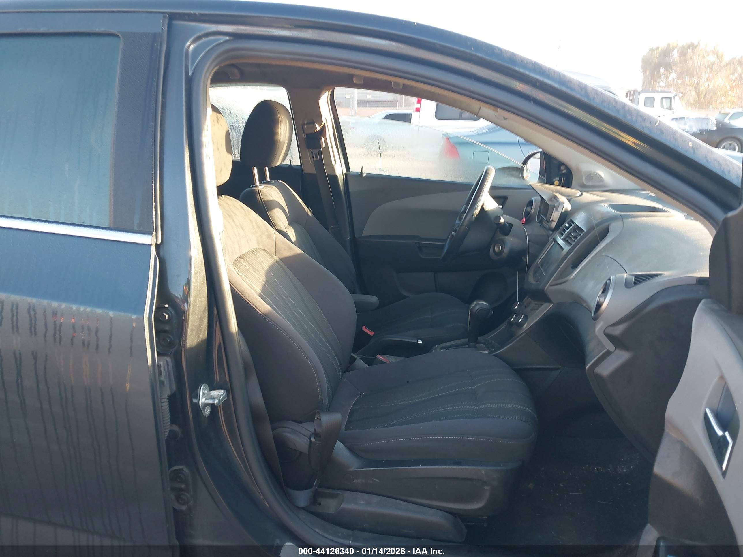CHEVROLET SONIC image 5