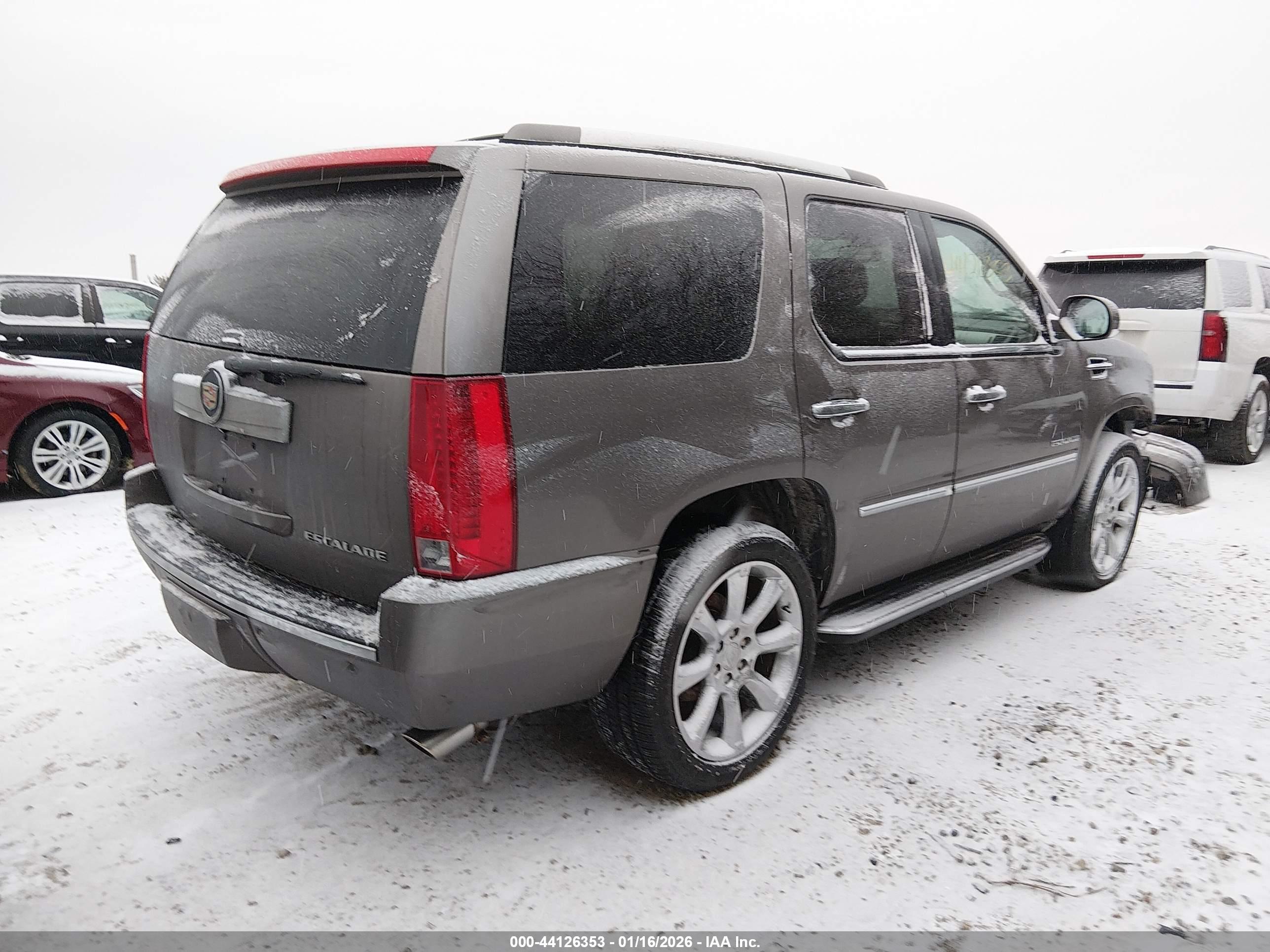 CADILLAC ESCALADE image 4