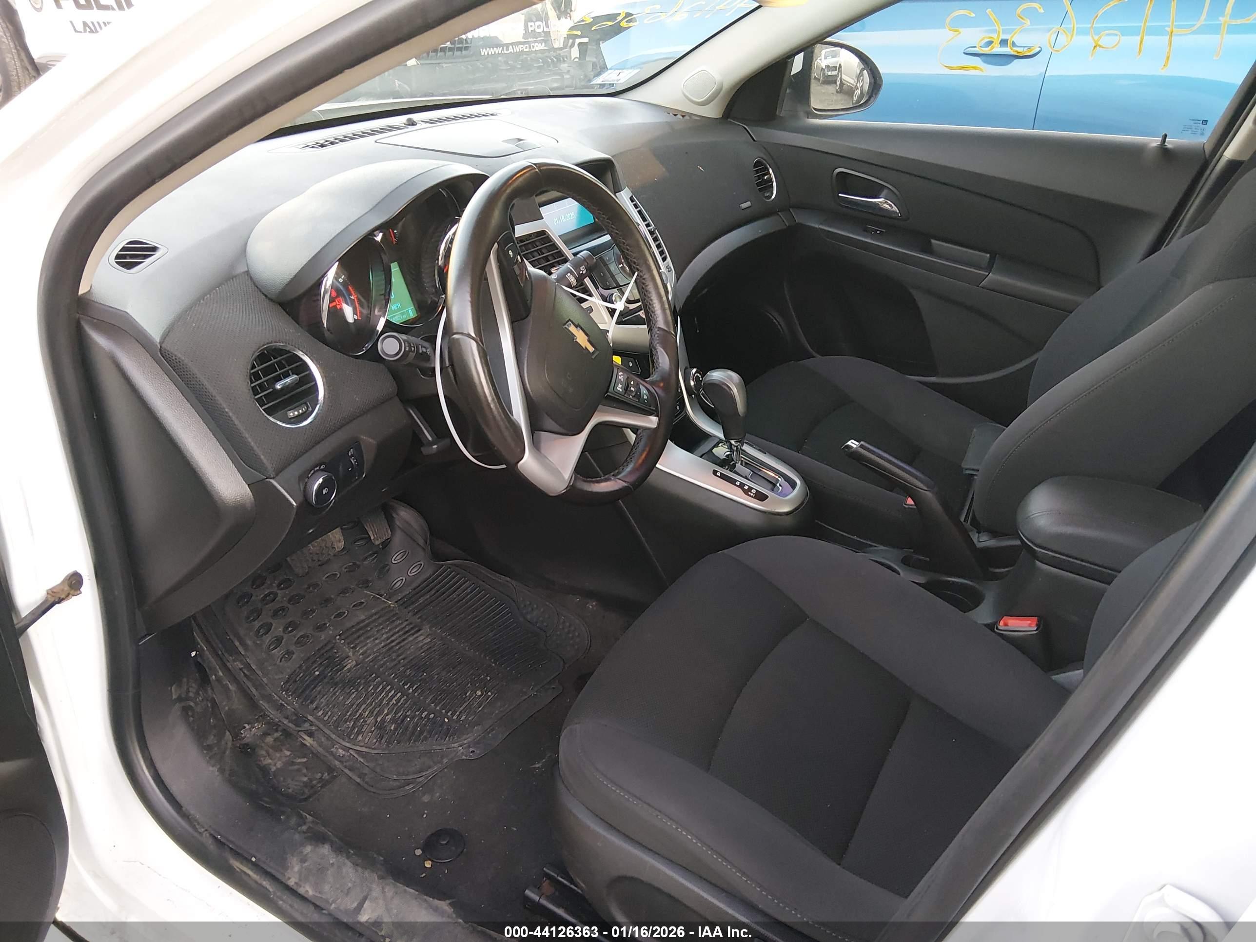 CHEVROLET CRUZE image 5