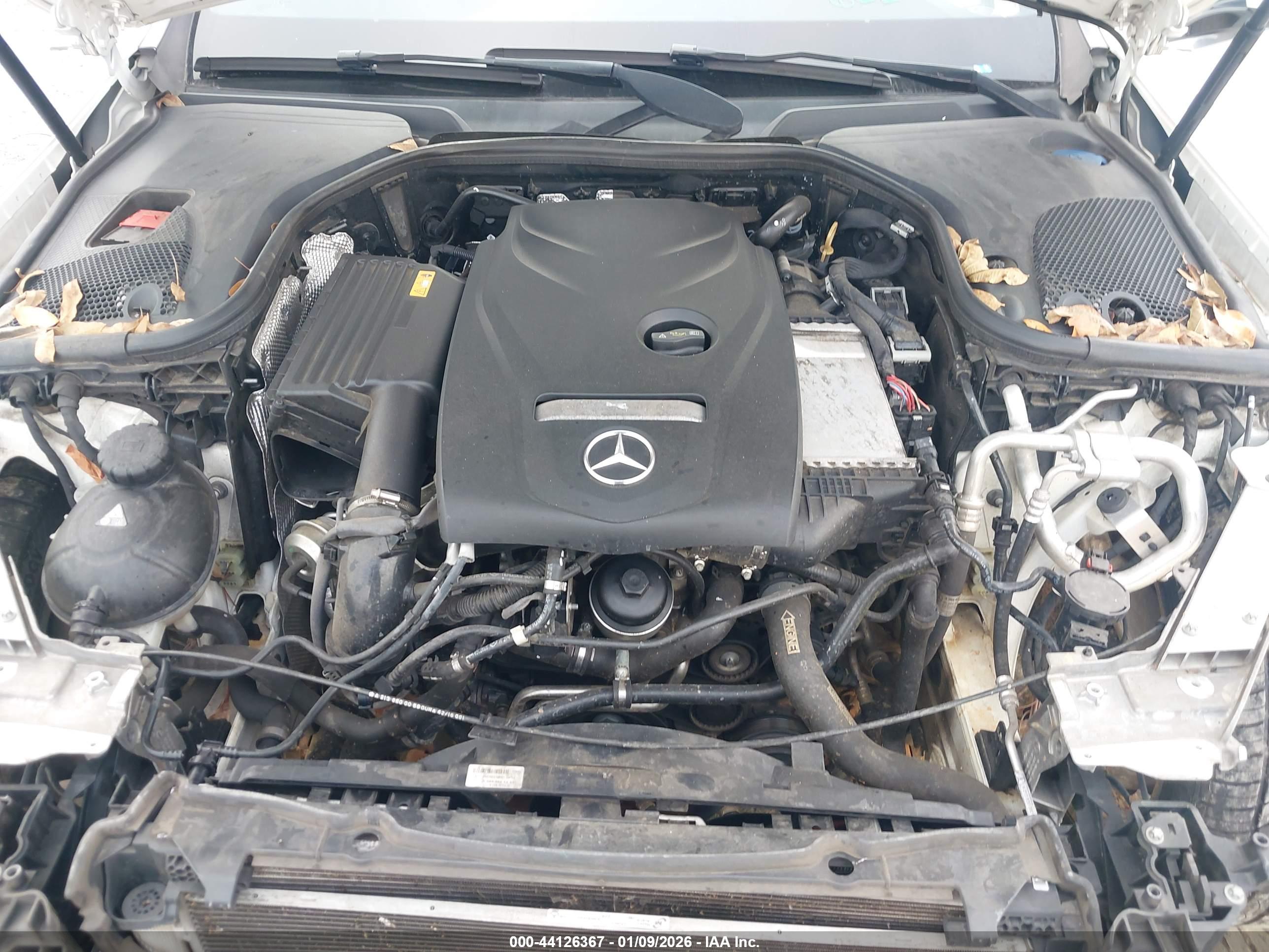 MERCEDES-BENZ E image 10