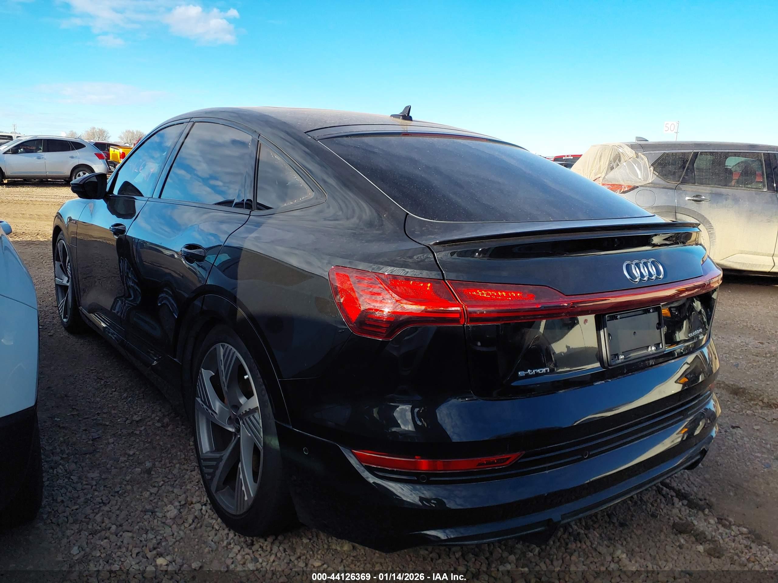 AUDI E-TRON image 3