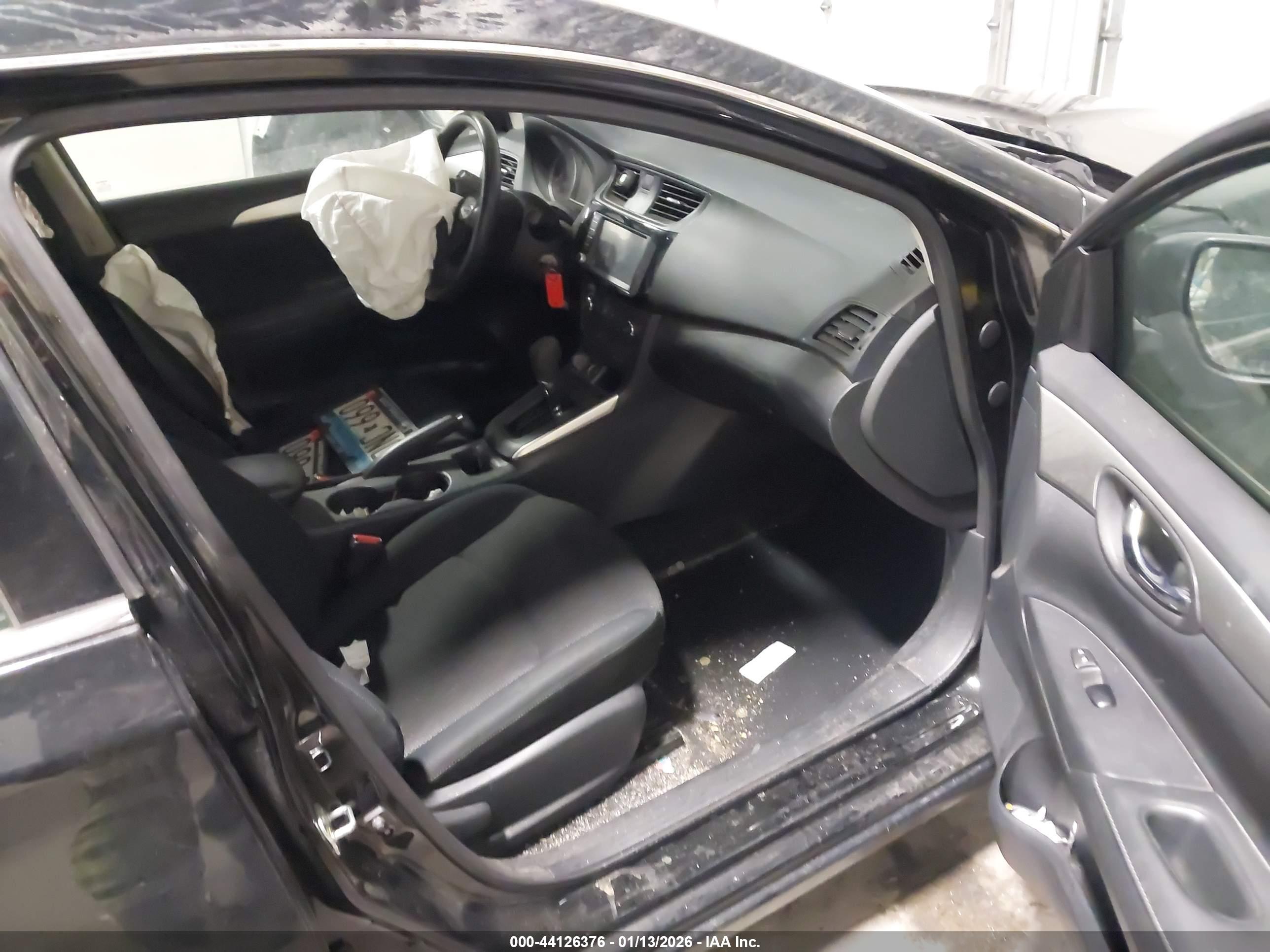 NISSAN SENTRA image 5