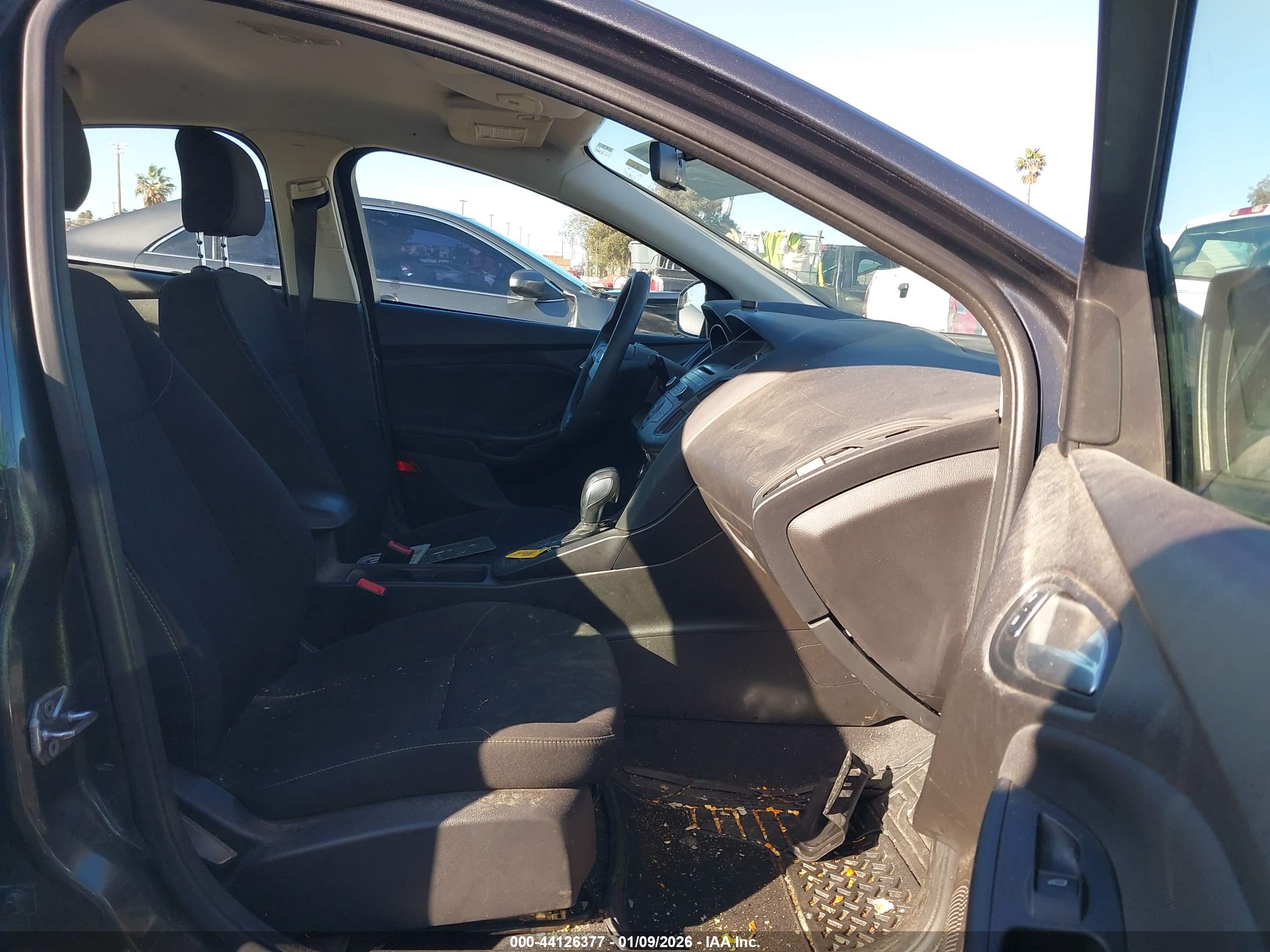 FORD FOCUS image 5