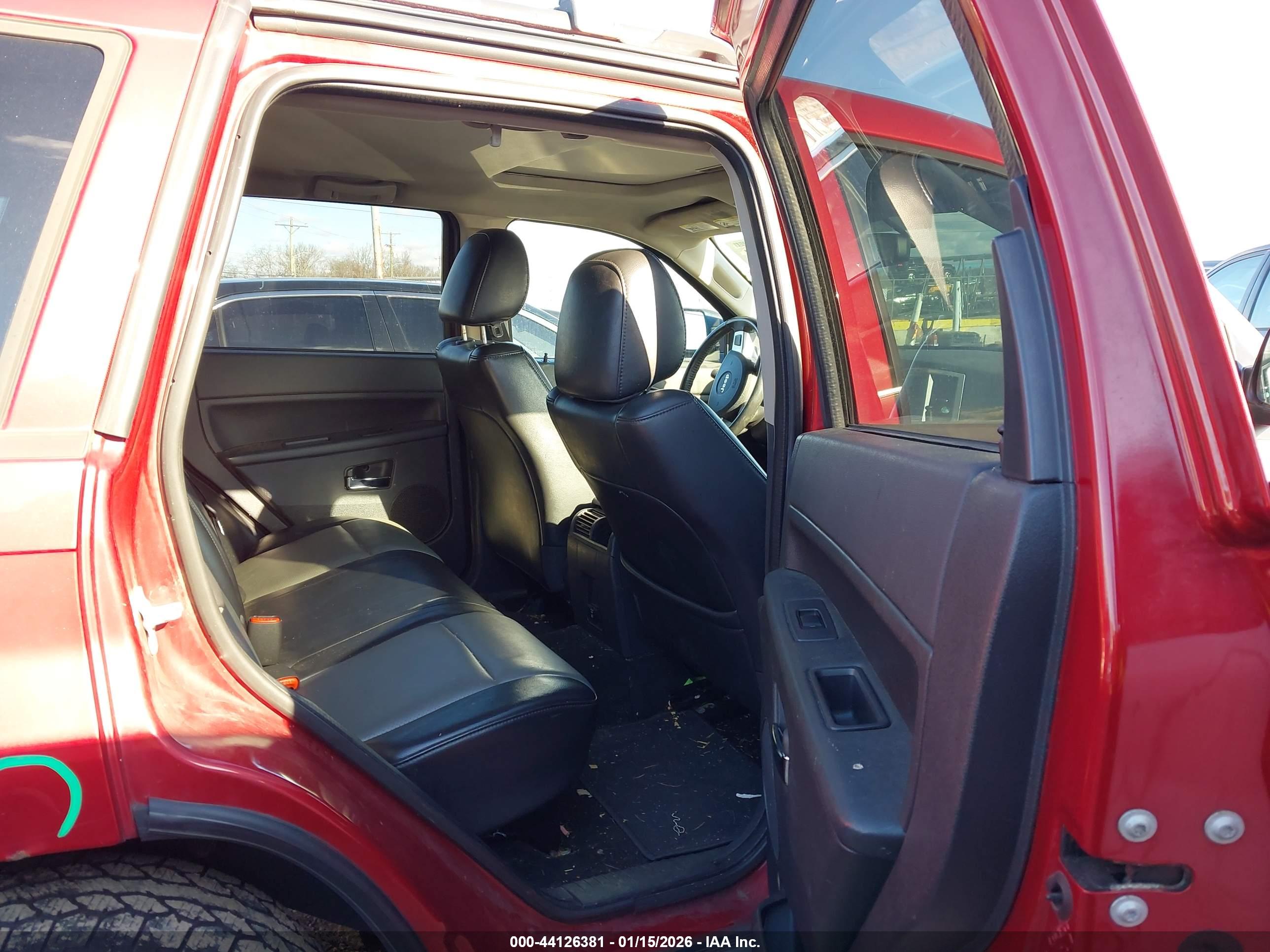 JEEP GRAND image 8