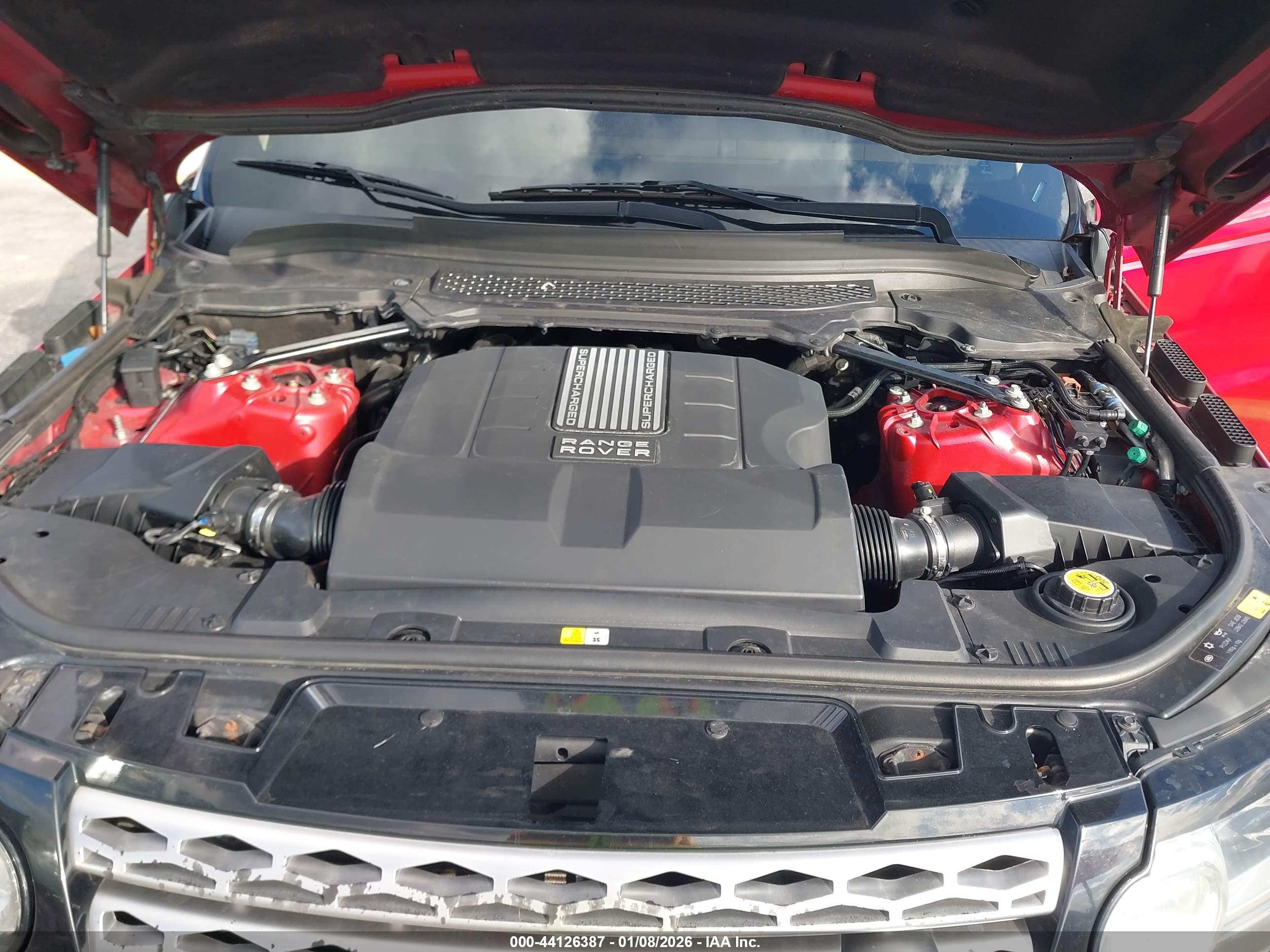 LAND ROVER image 10