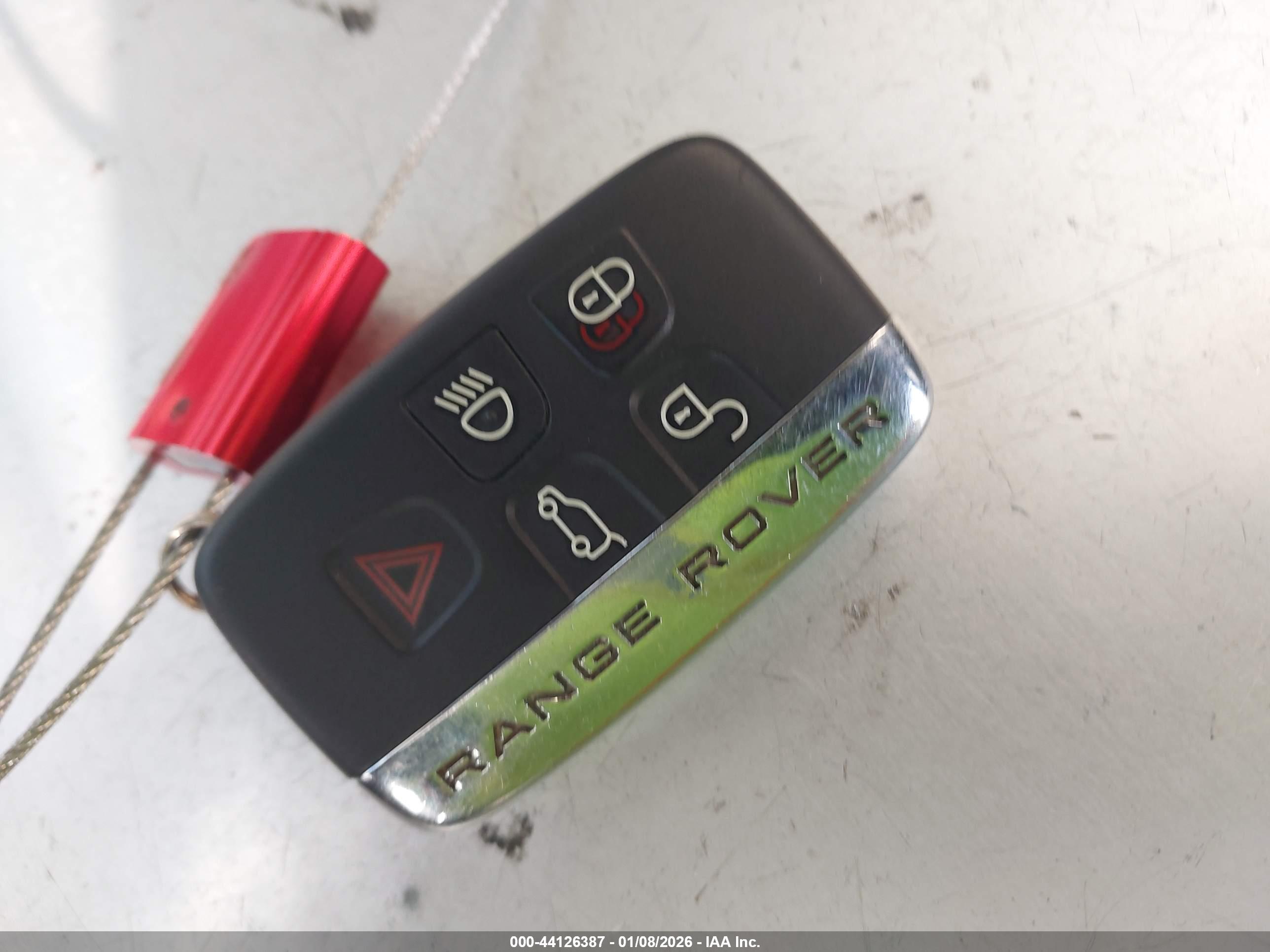 LAND ROVER image 11