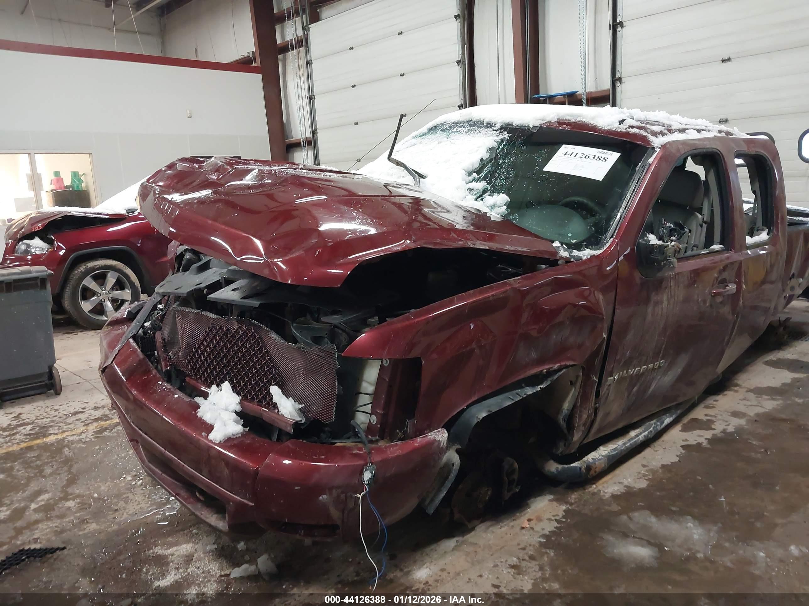 CHEVROLET SILVERADO image 6