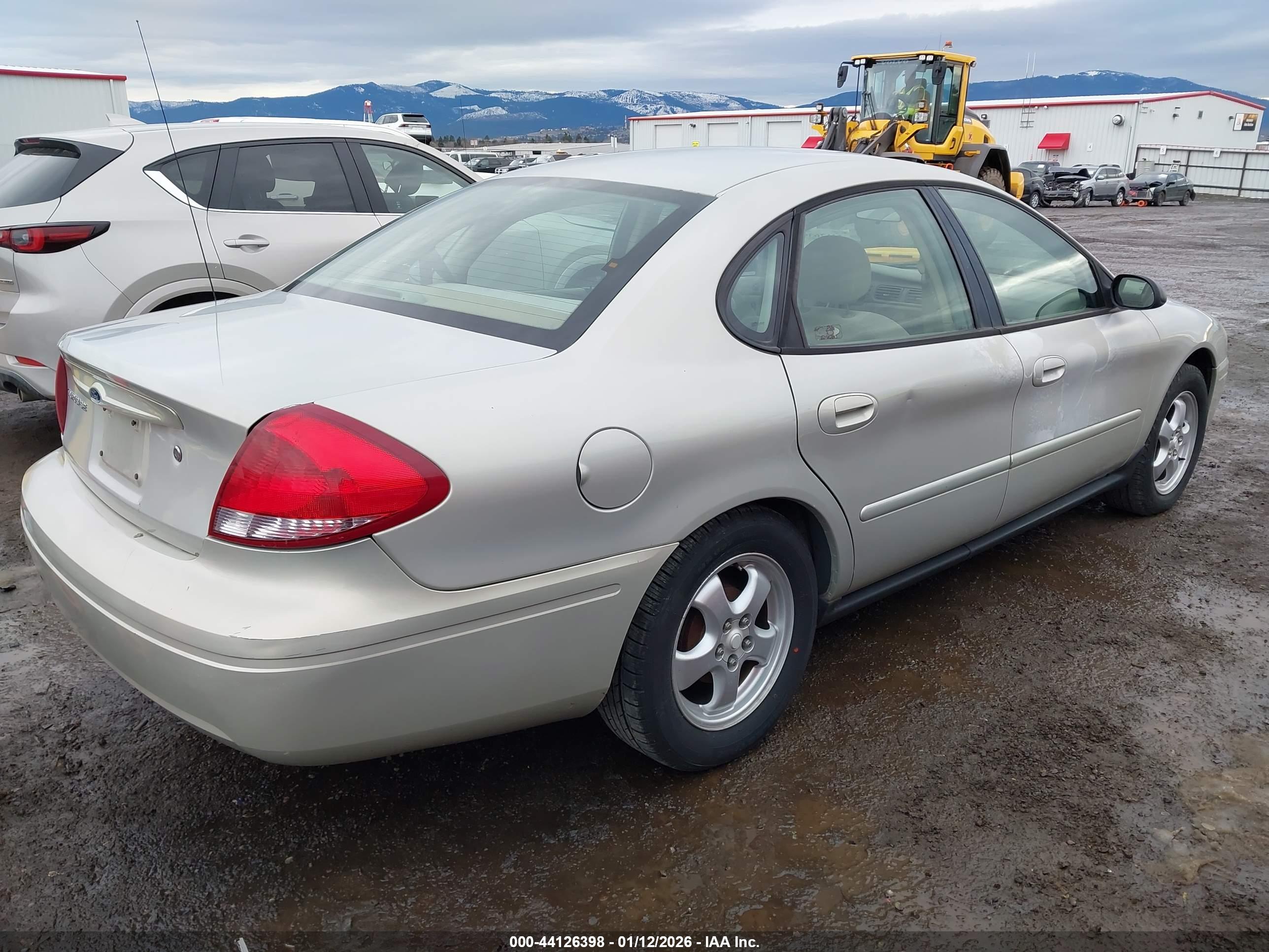 FORD TAURUS image 4