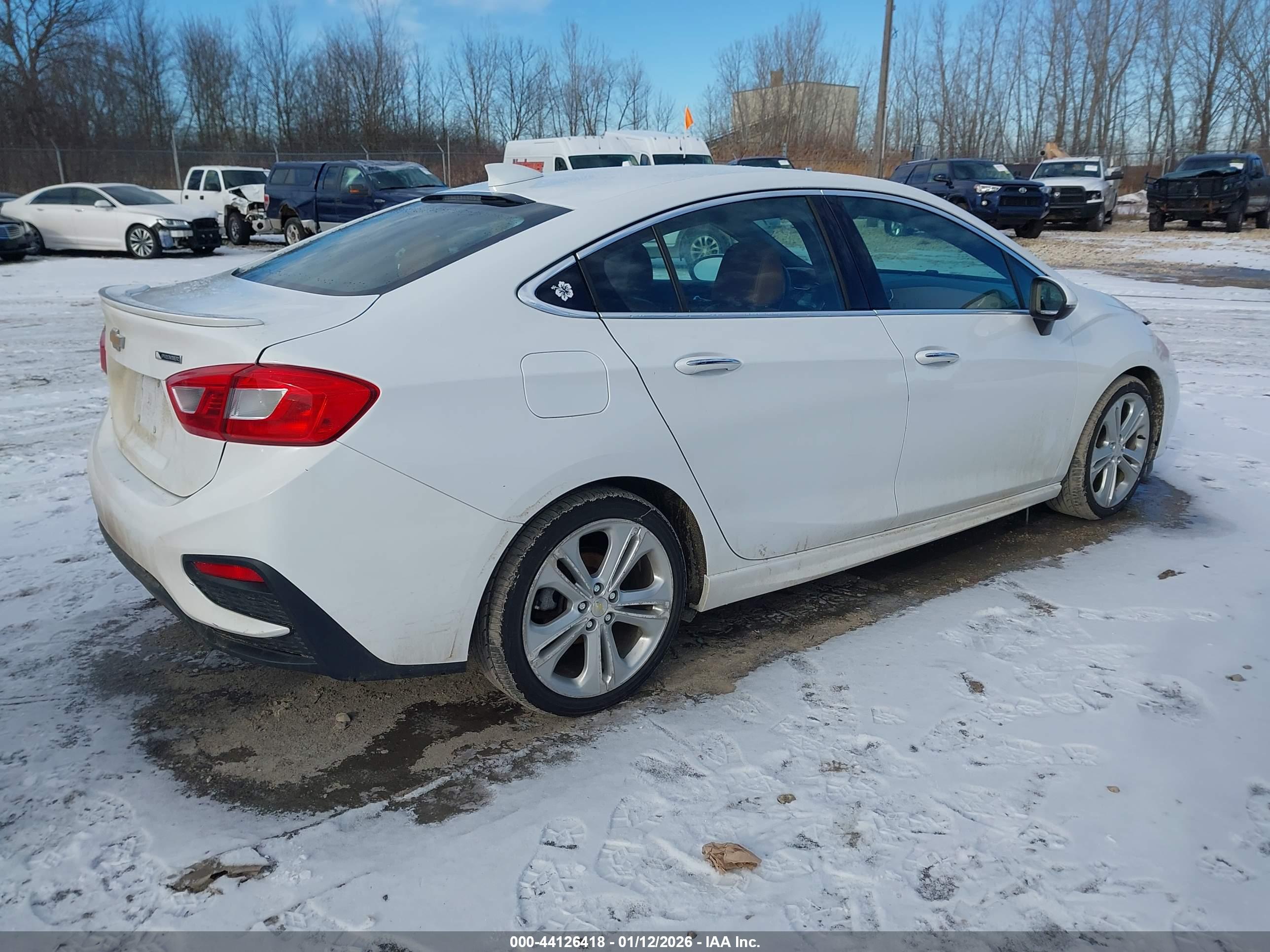 CHEVROLET CRUZE image 4