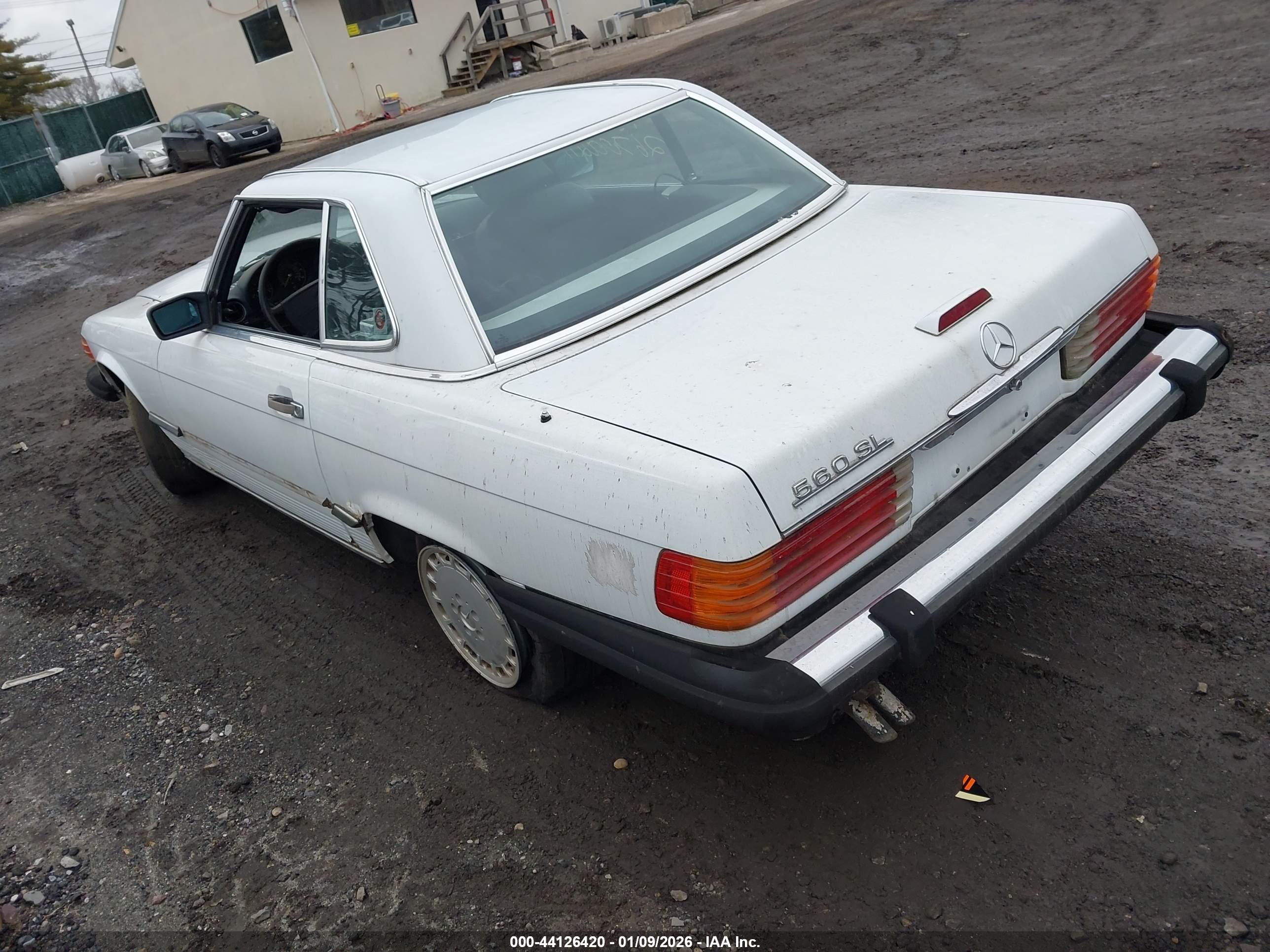 MERCEDES-BENZ 560 image 3