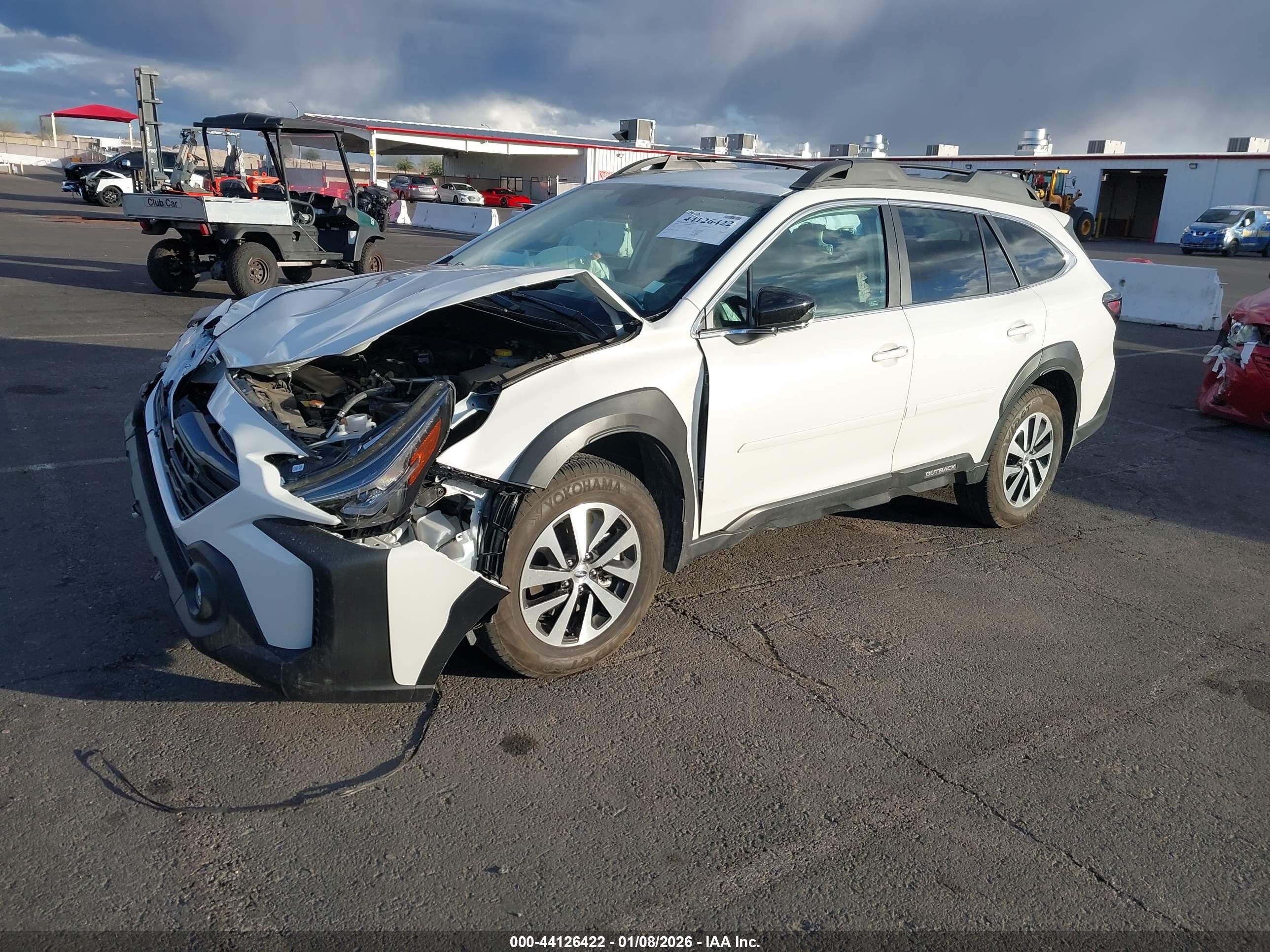 SUBARU OUTBACK image 2