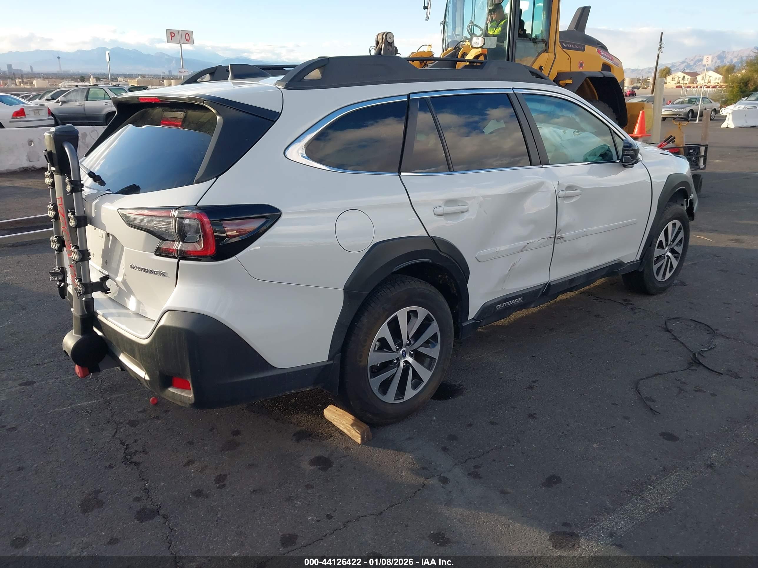 SUBARU OUTBACK image 4