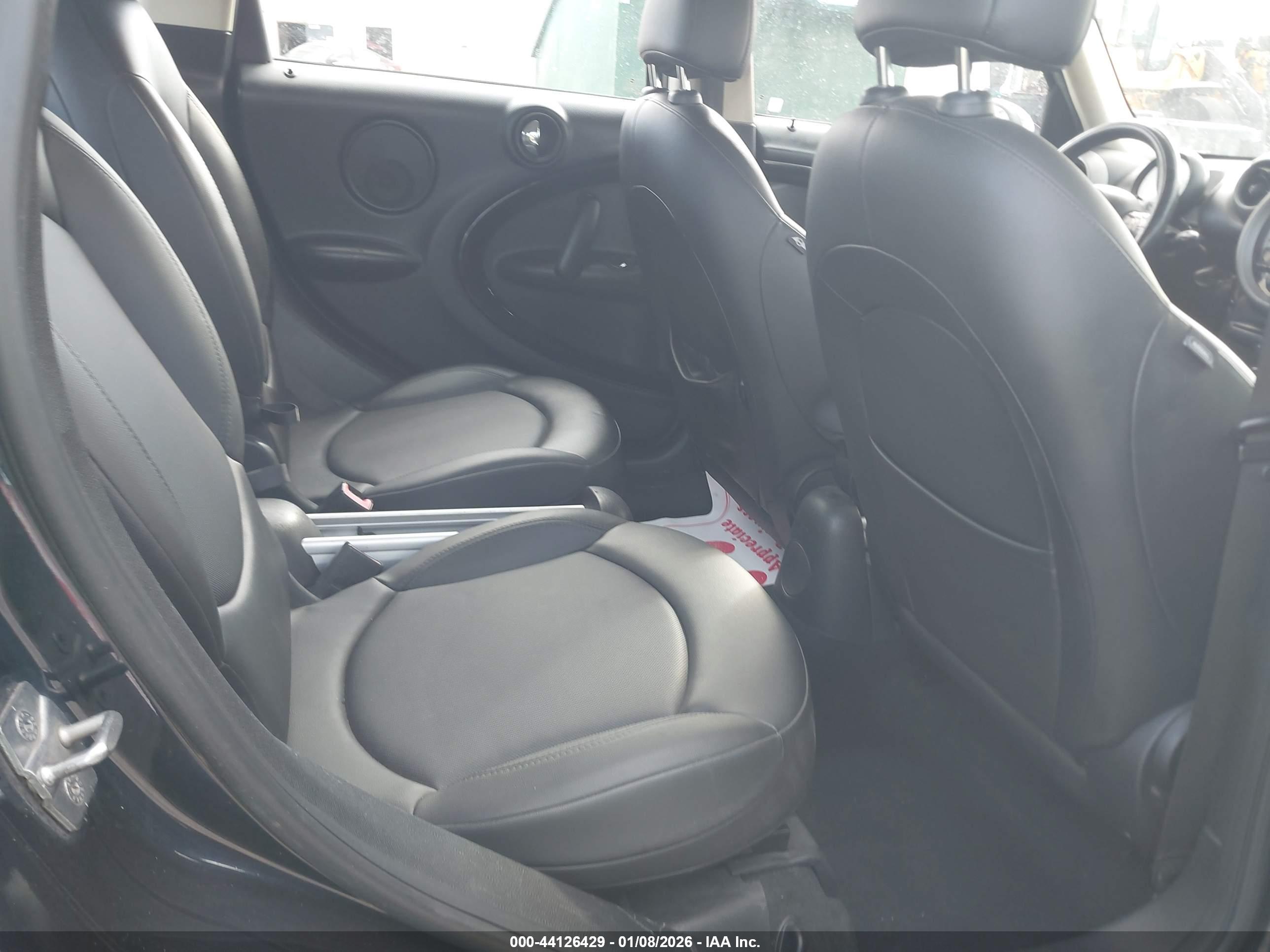MINI COOPER image 8