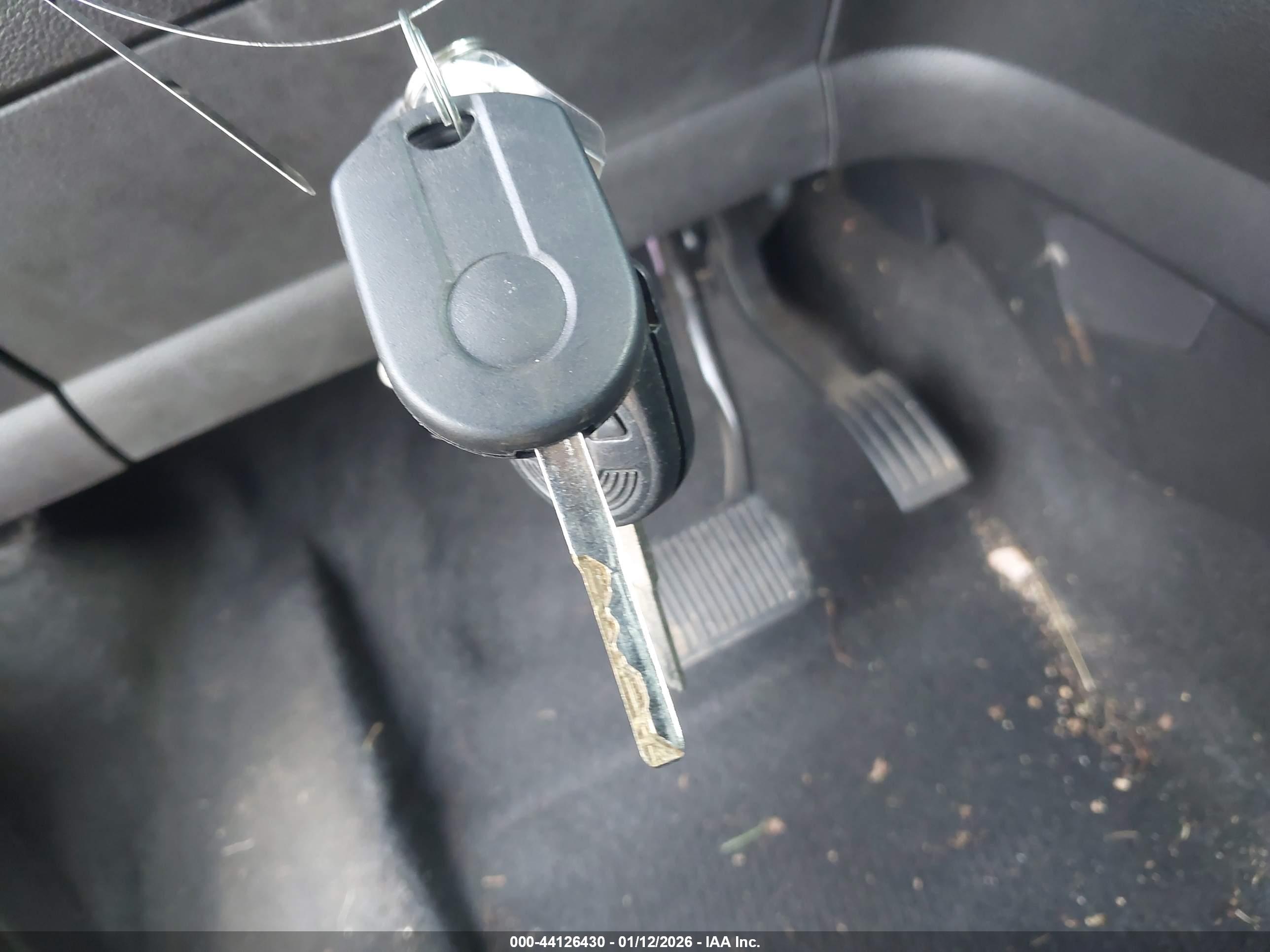 FORD ESCAPE image 11