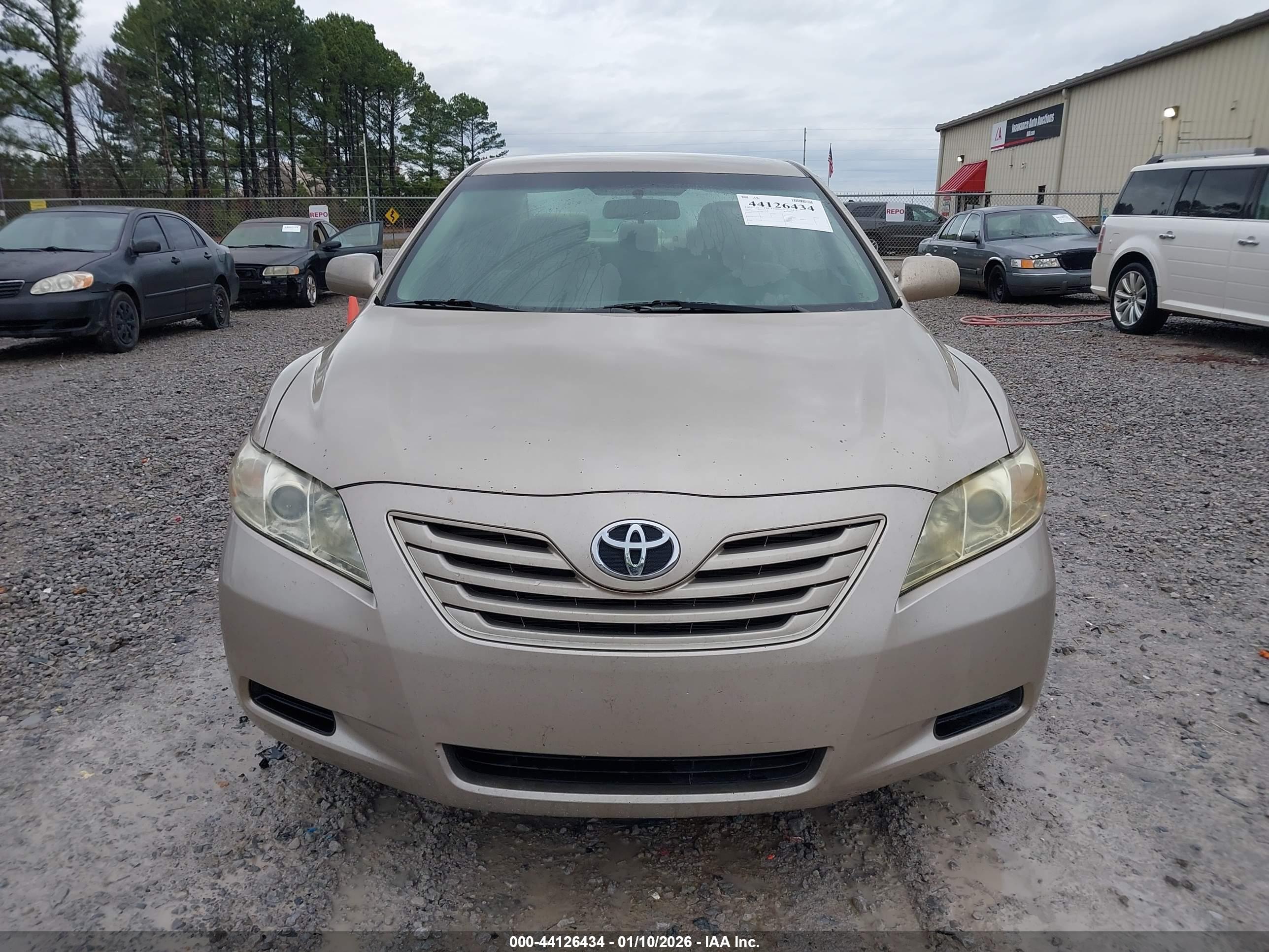 TOYOTA CAMRY image 6