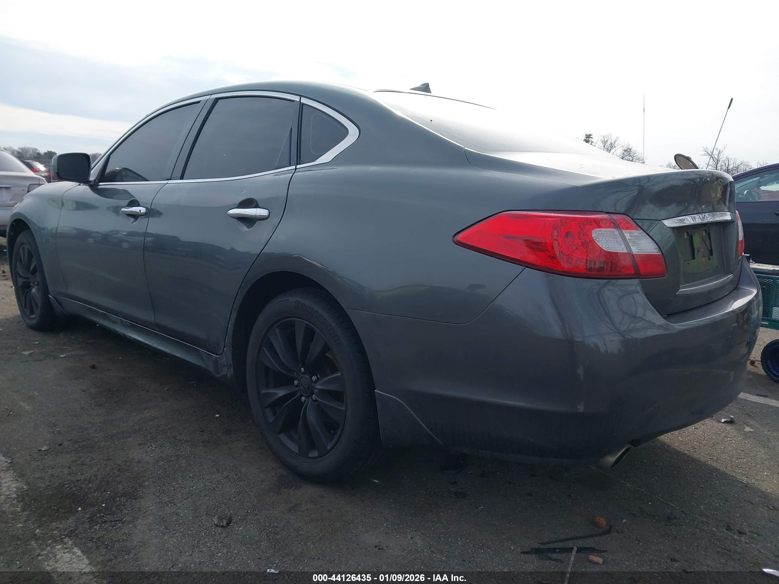 INFINITI M37X image 3