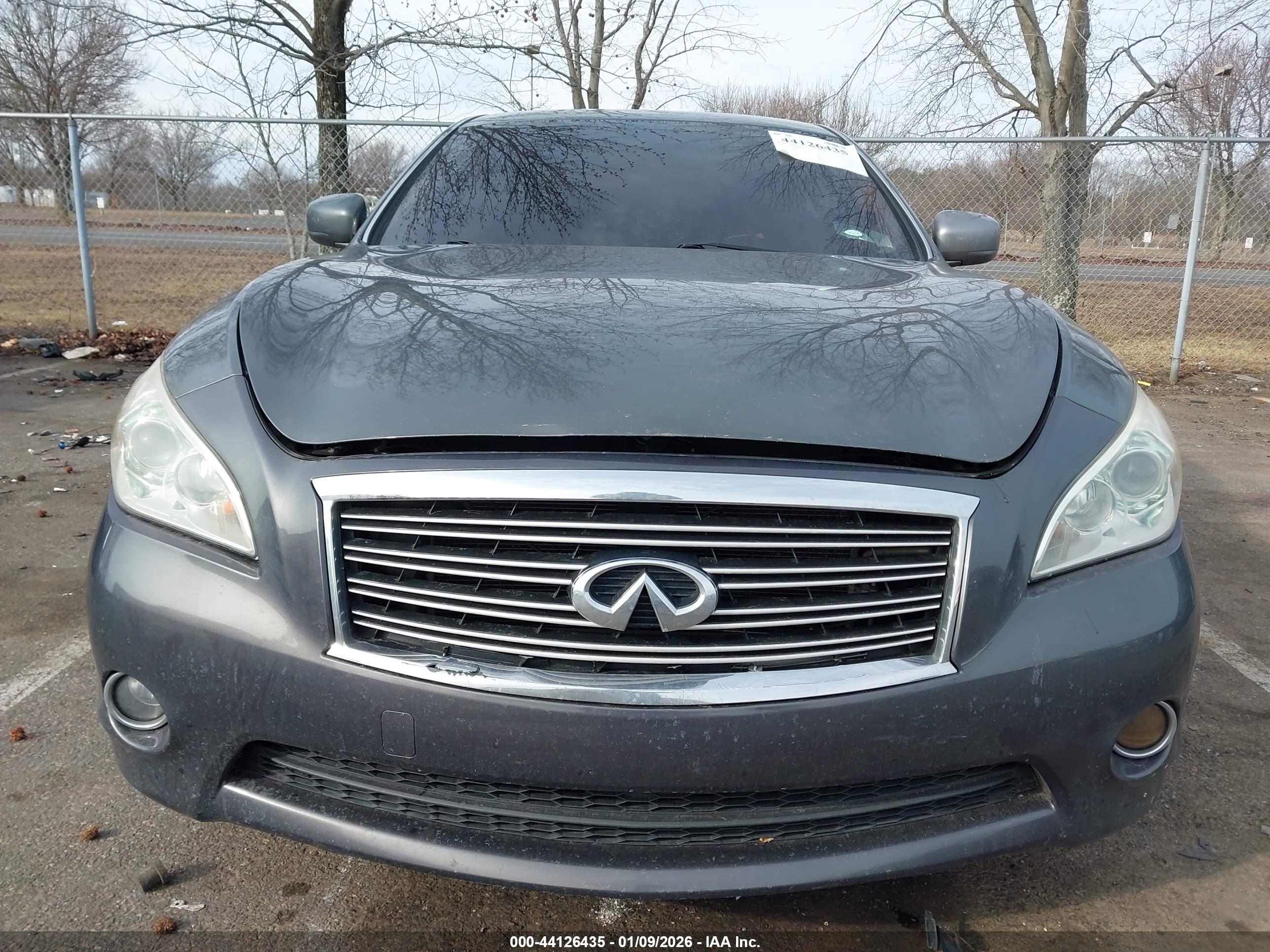 INFINITI M37X image 6