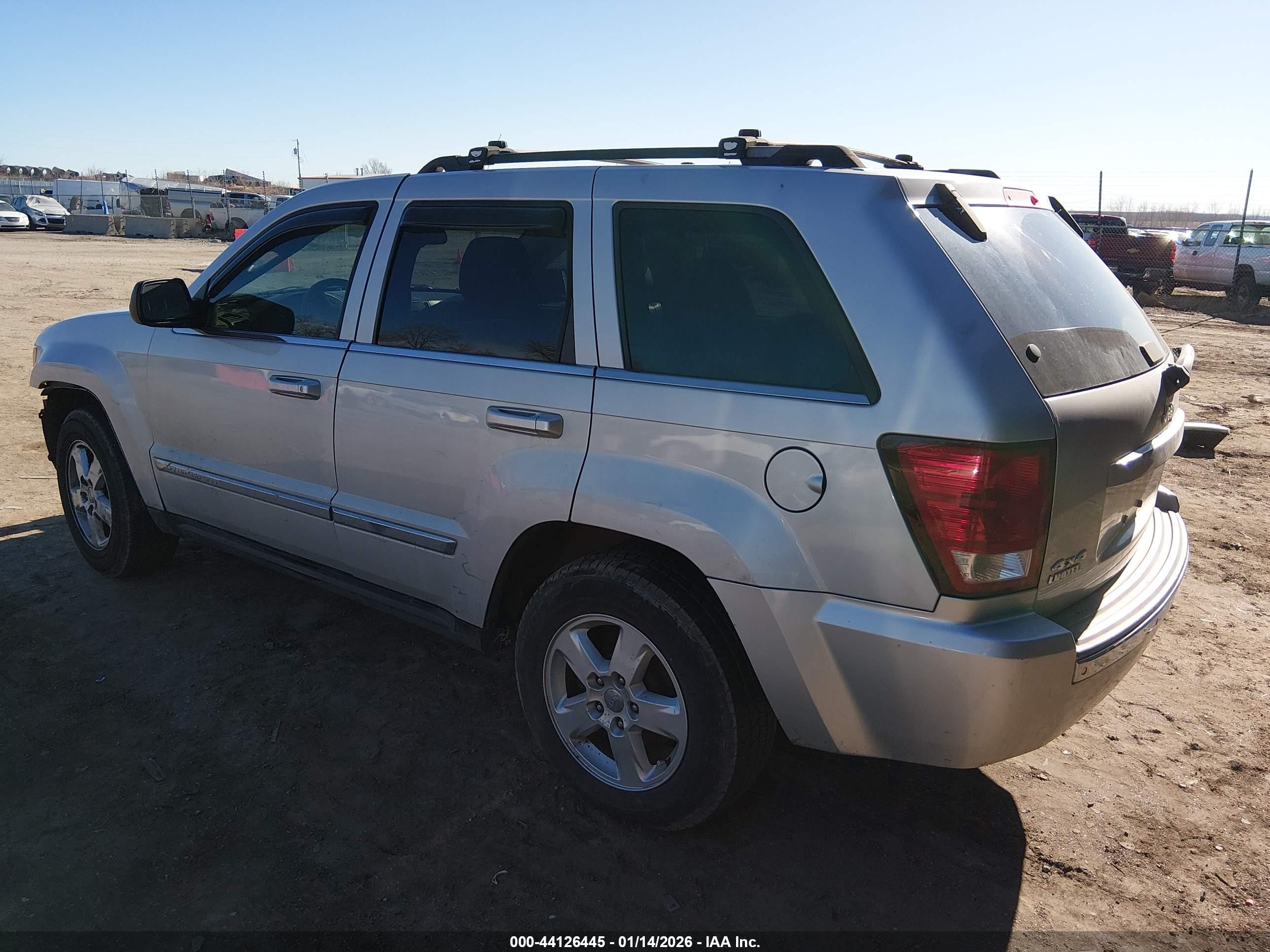 JEEP GRAND image 3
