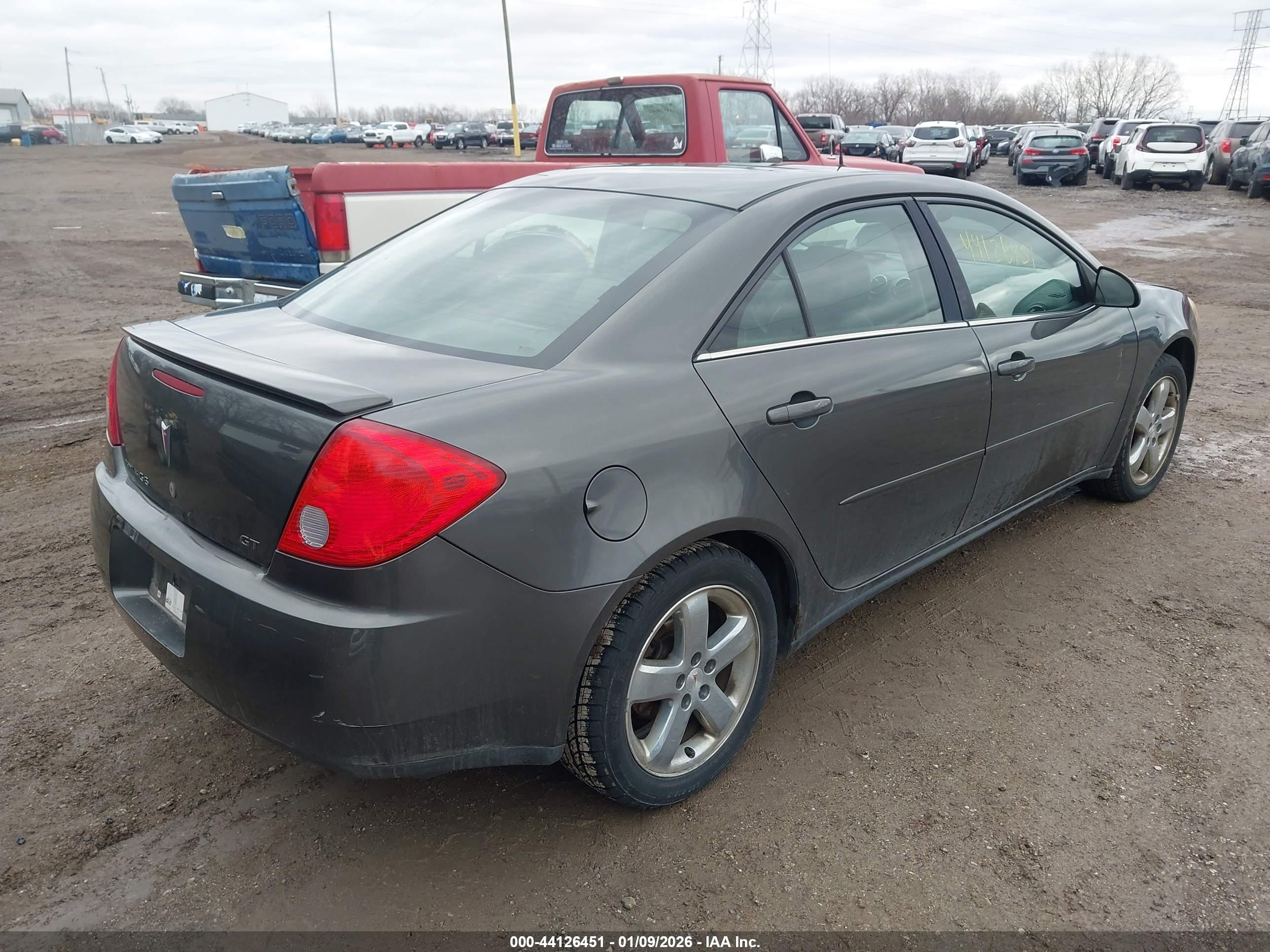 PONTIAC G6 image 4