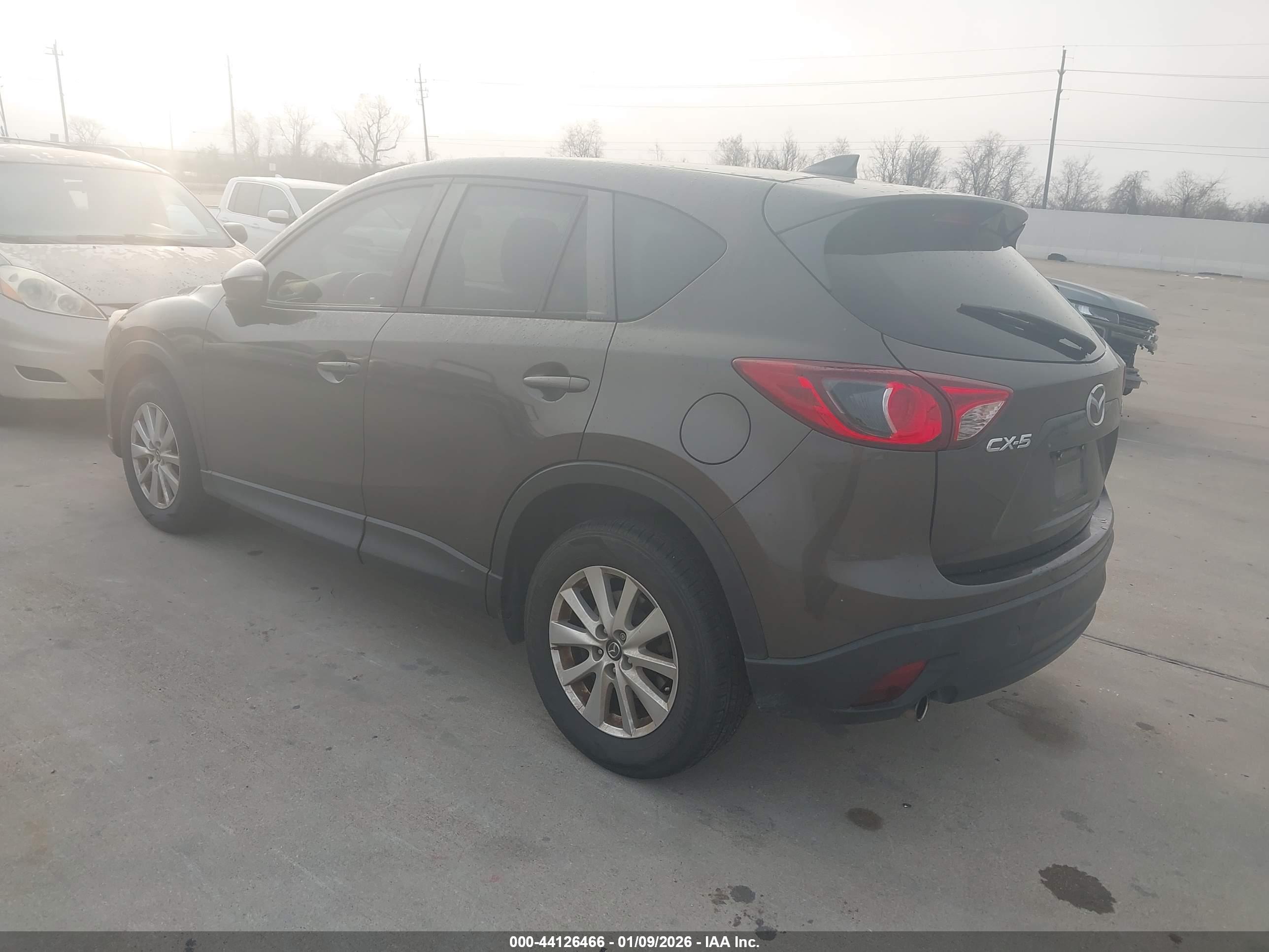 MAZDA CX-5 image 3
