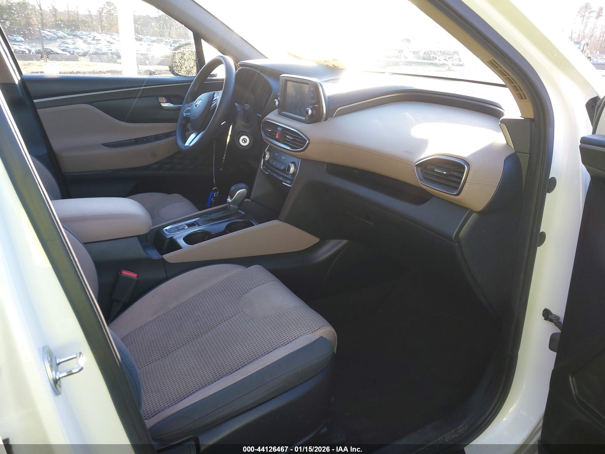 HYUNDAI SANTA image 5