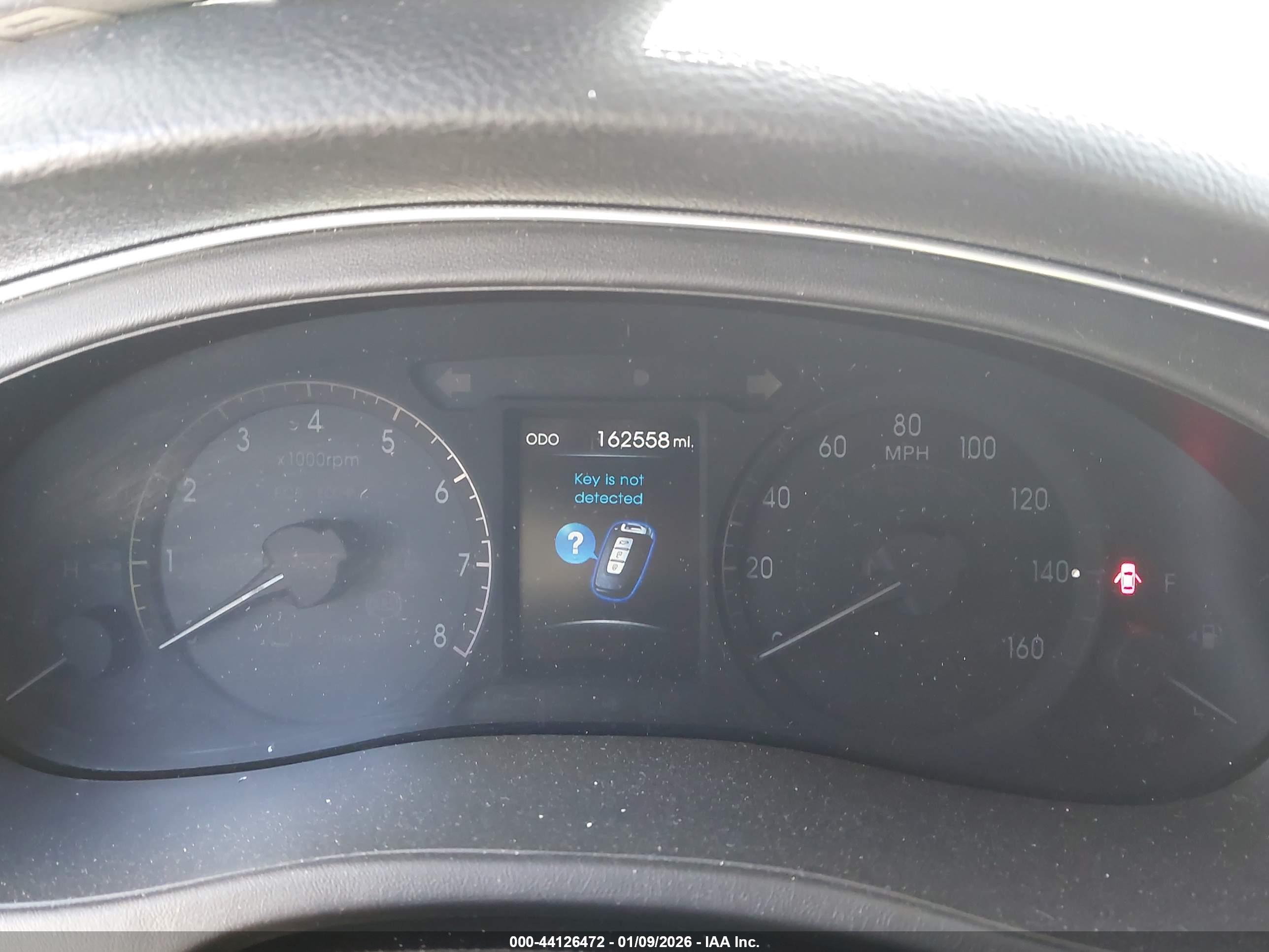 HYUNDAI GENESIS image 7
