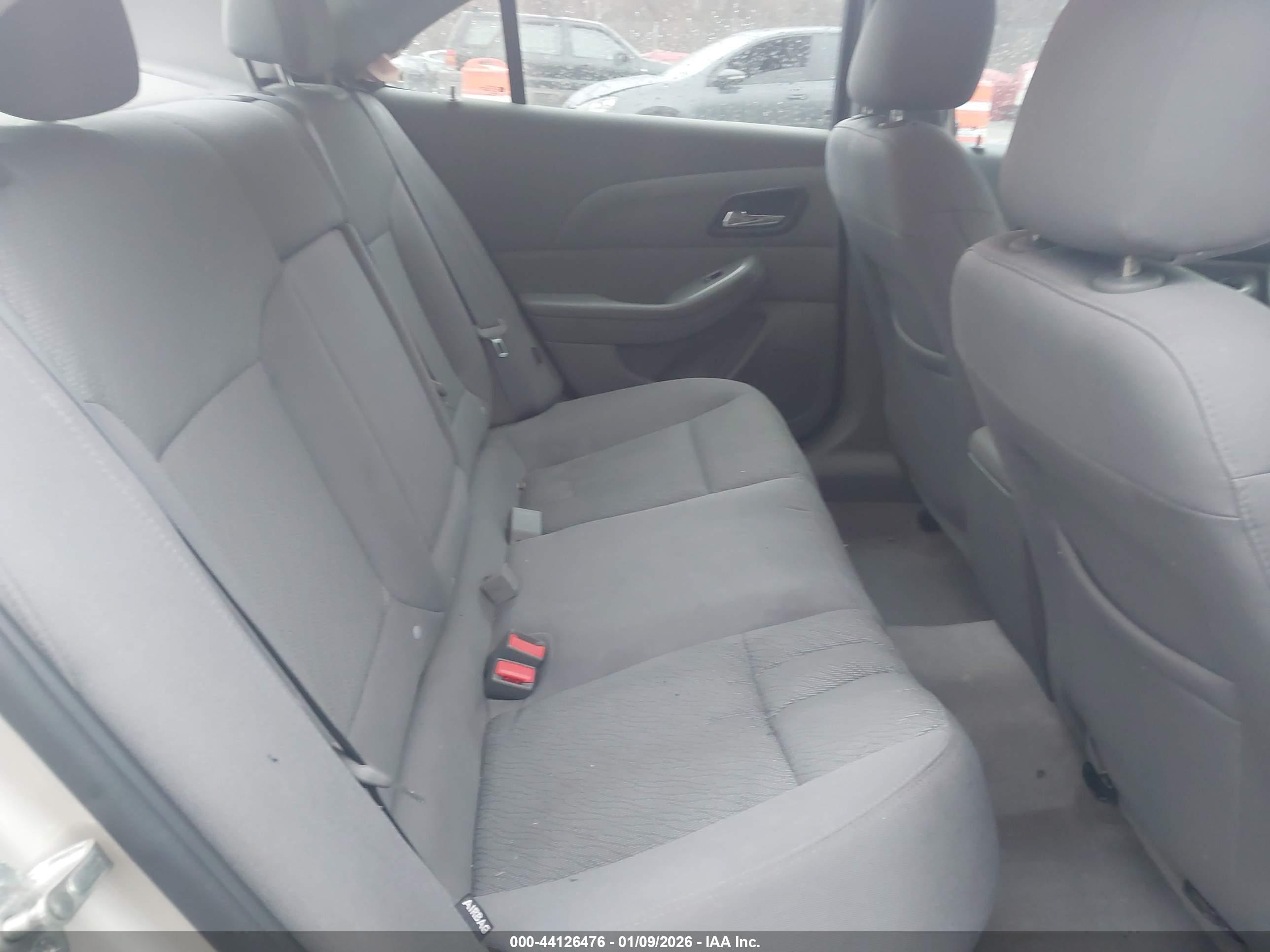 CHEVROLET MALIBU image 8