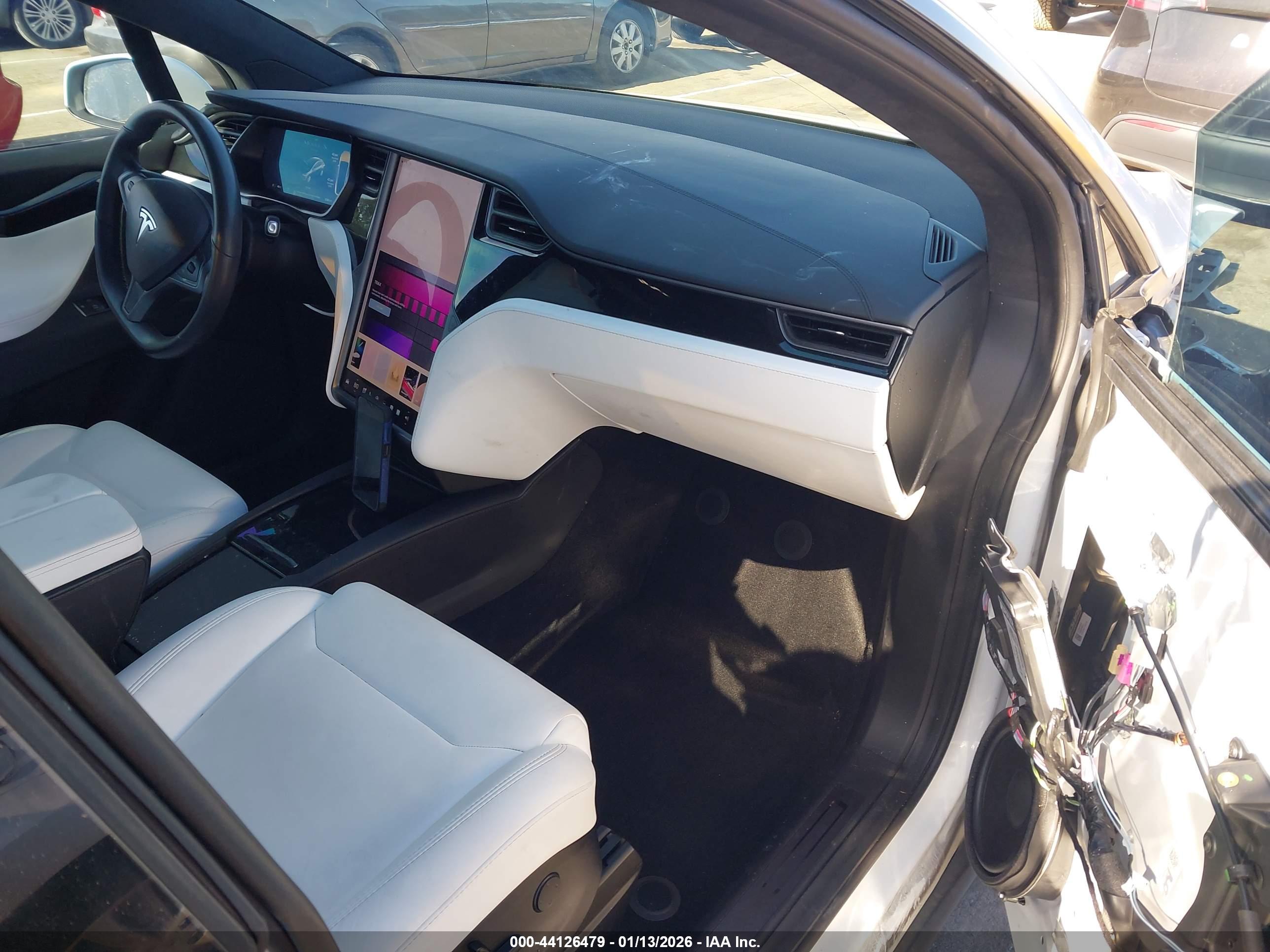 TESLA MODEL image 5