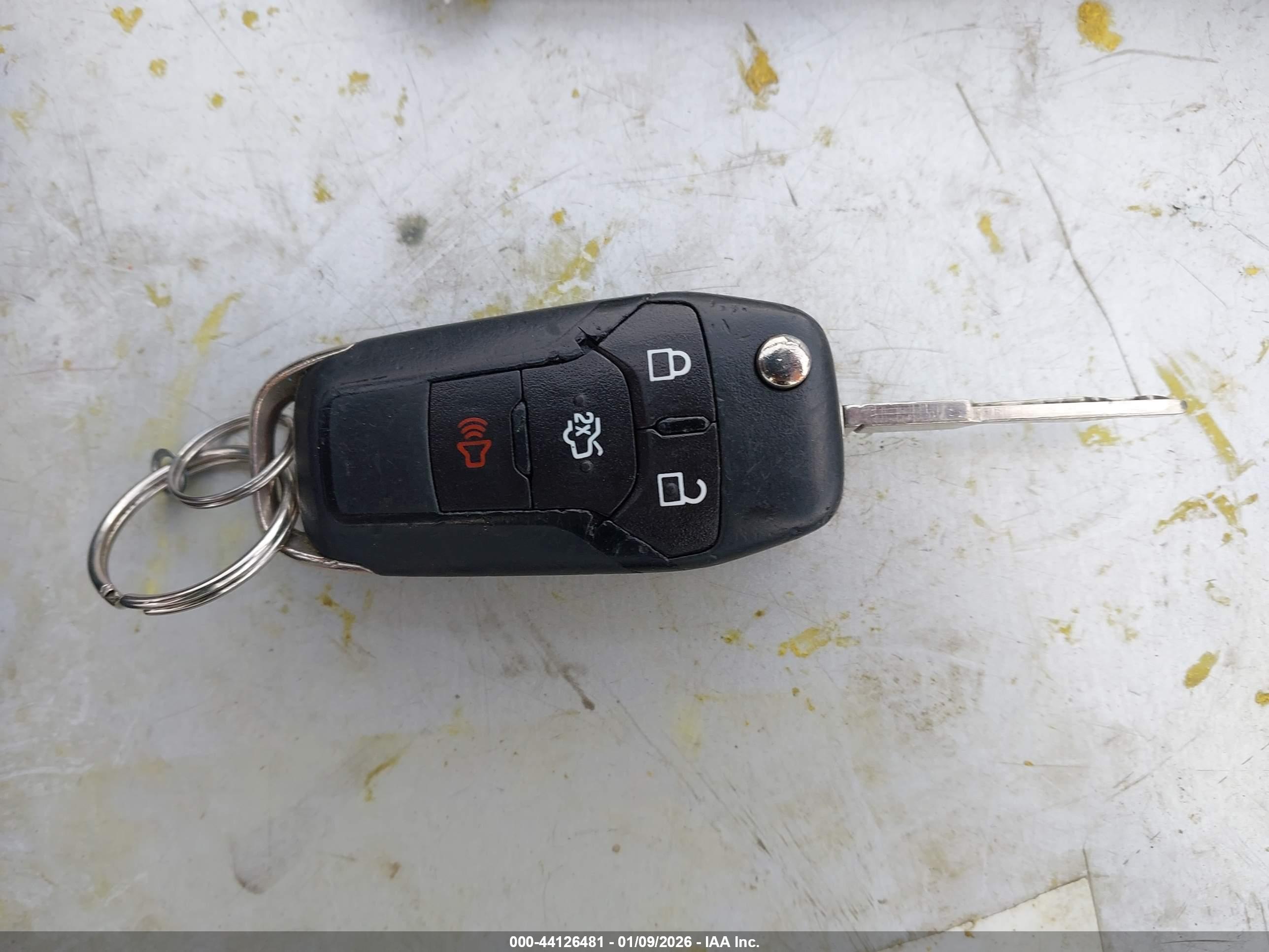 FORD FUSION image 11