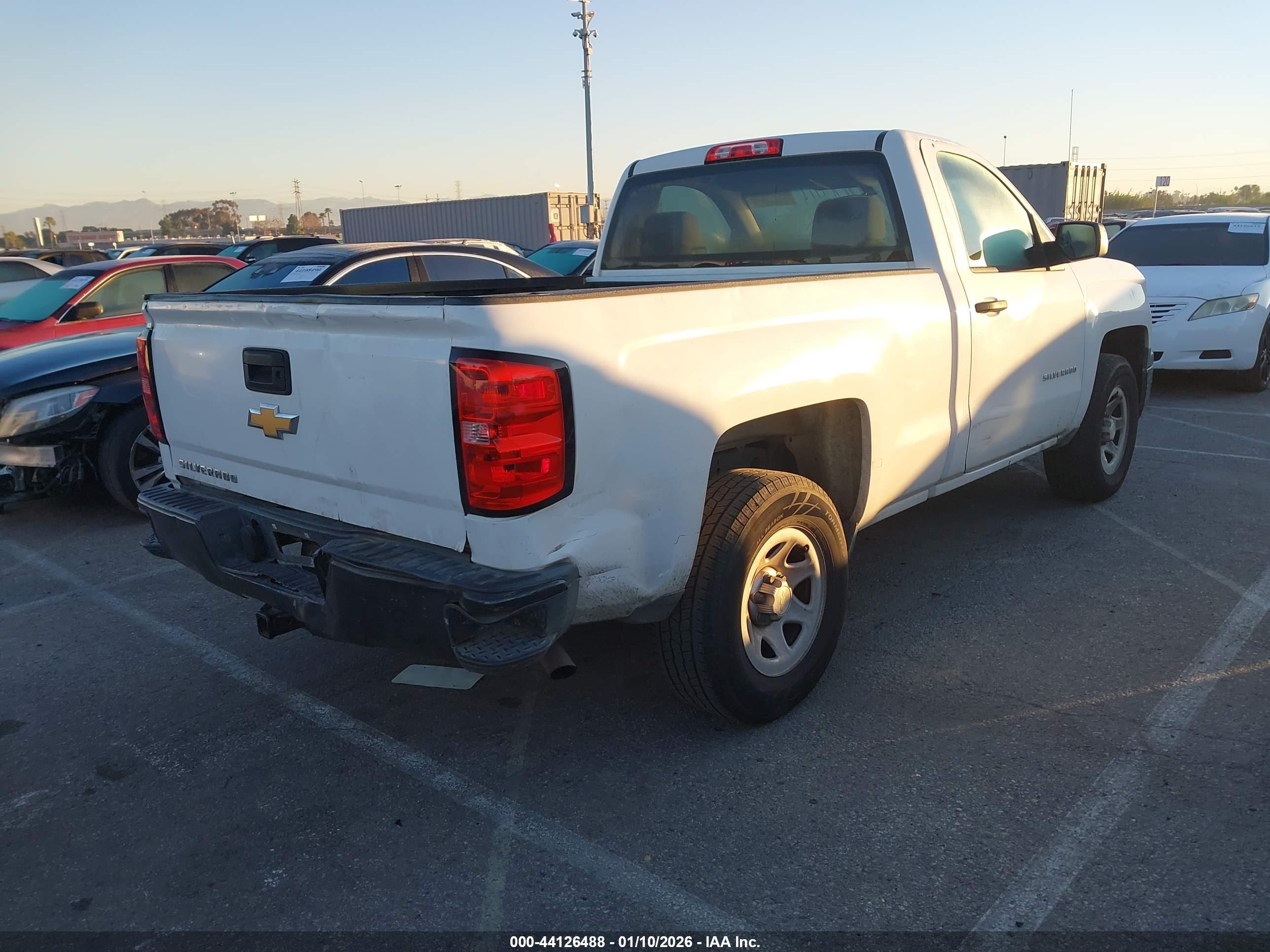 CHEVROLET SILVERADO image 4