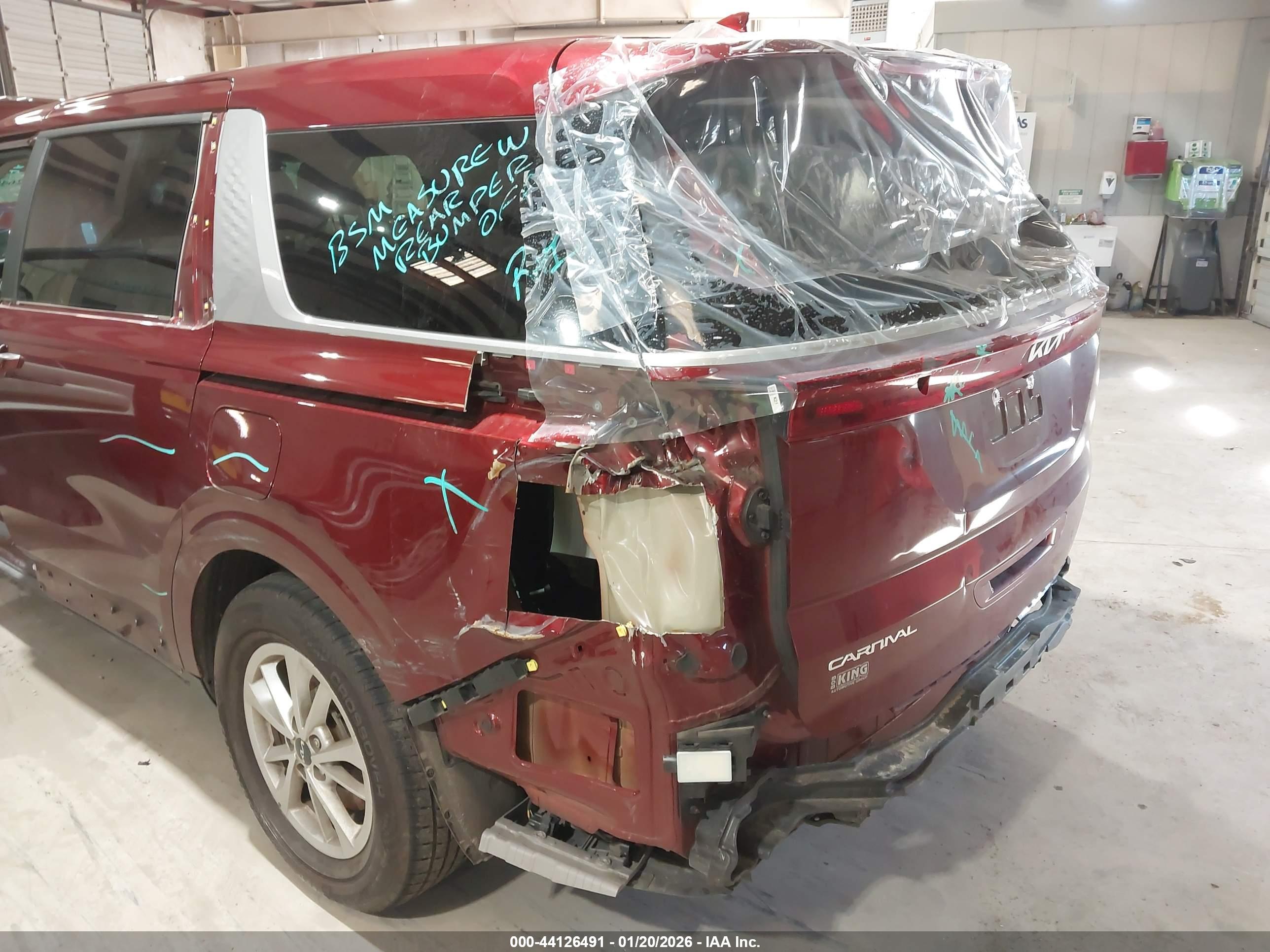 KIA CARNIVAL image 6