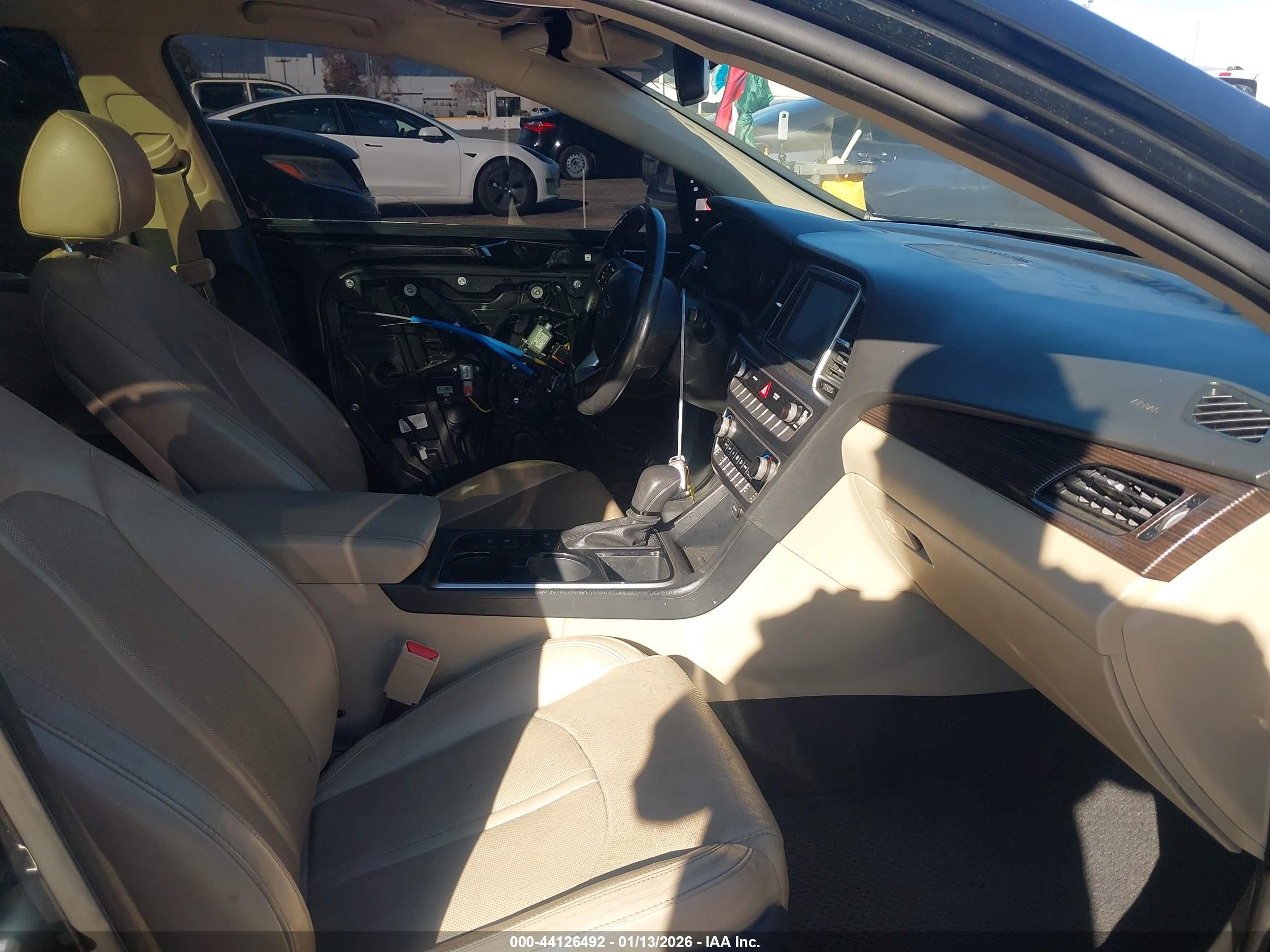 HYUNDAI SONATA image 5
