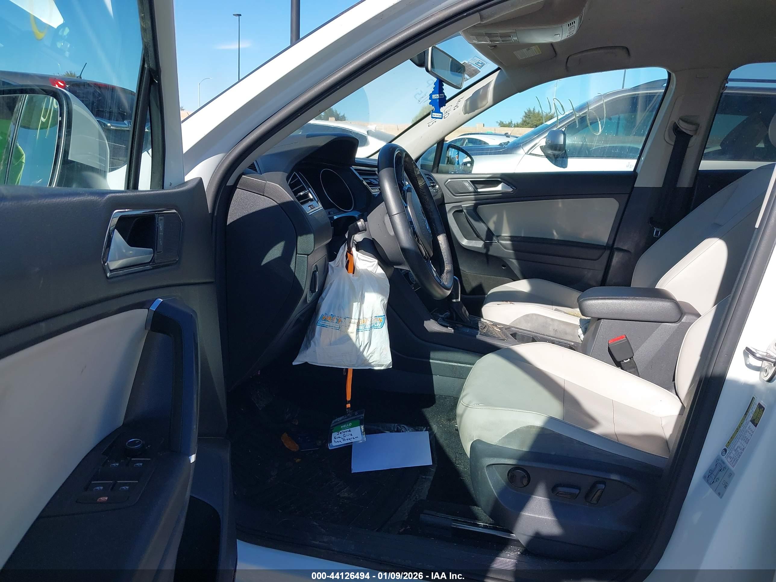 VOLKSWAGEN TIGUAN image 5