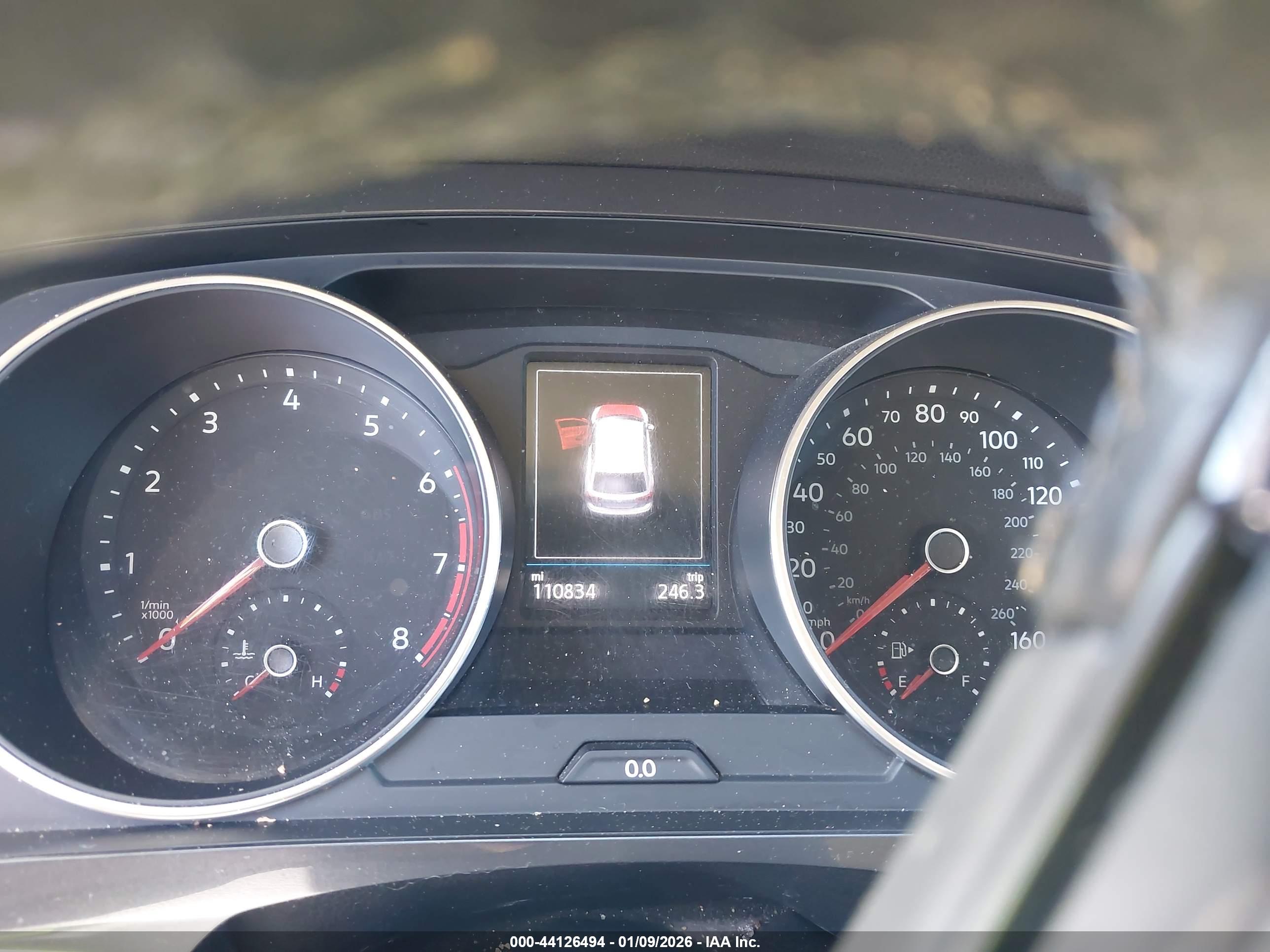 VOLKSWAGEN TIGUAN image 7
