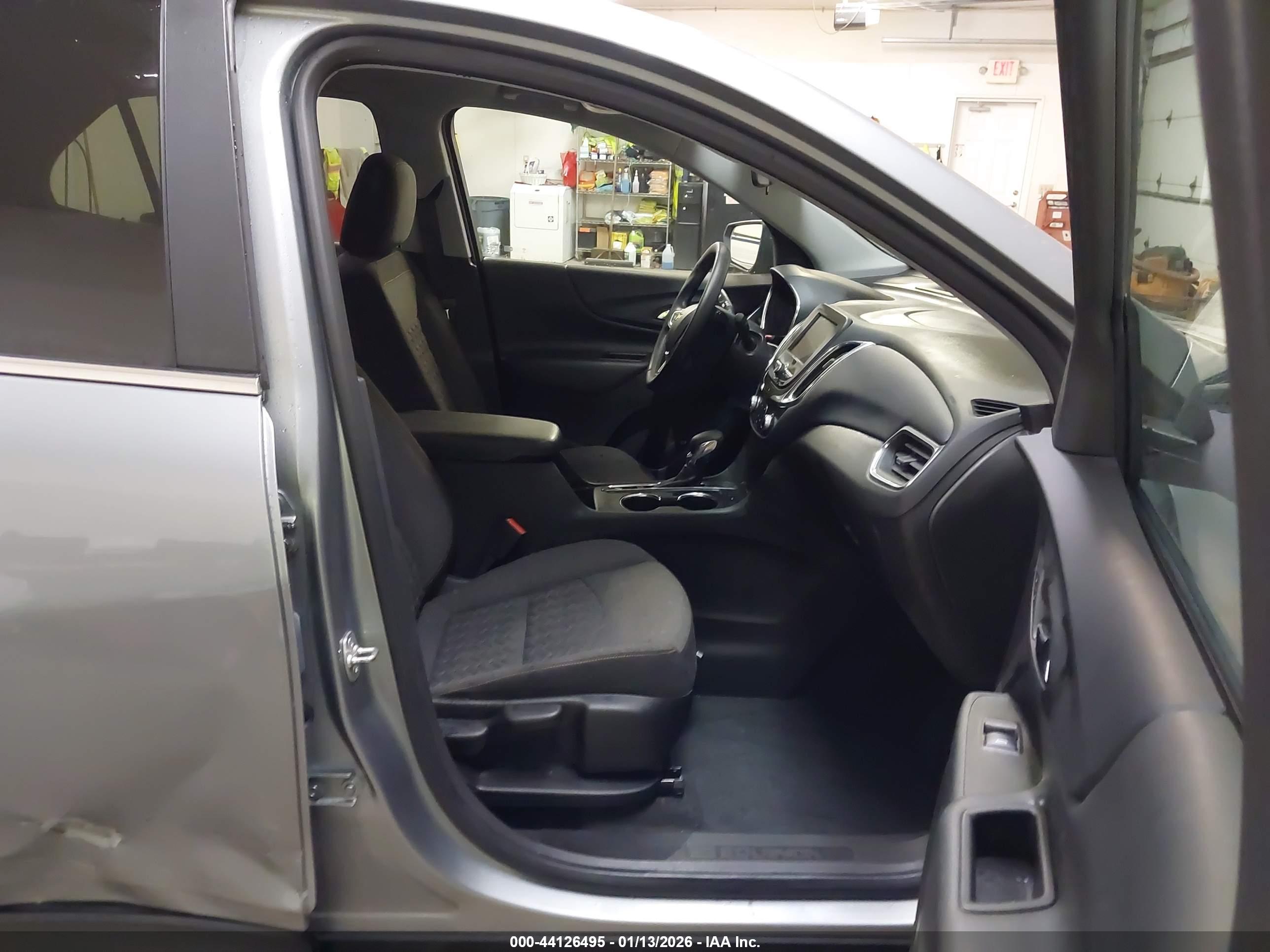 CHEVROLET EQUINOX image 5