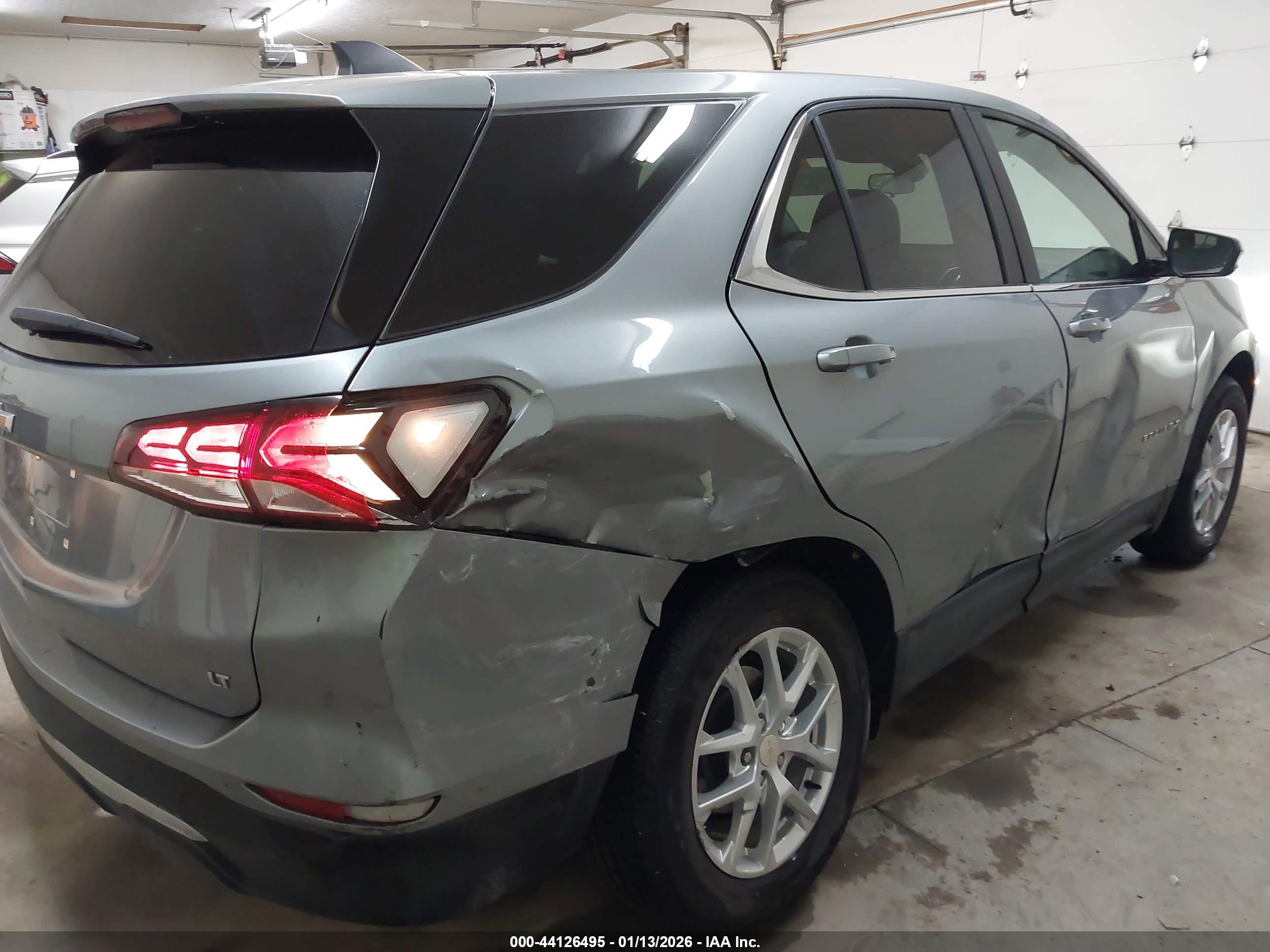 CHEVROLET EQUINOX image 6