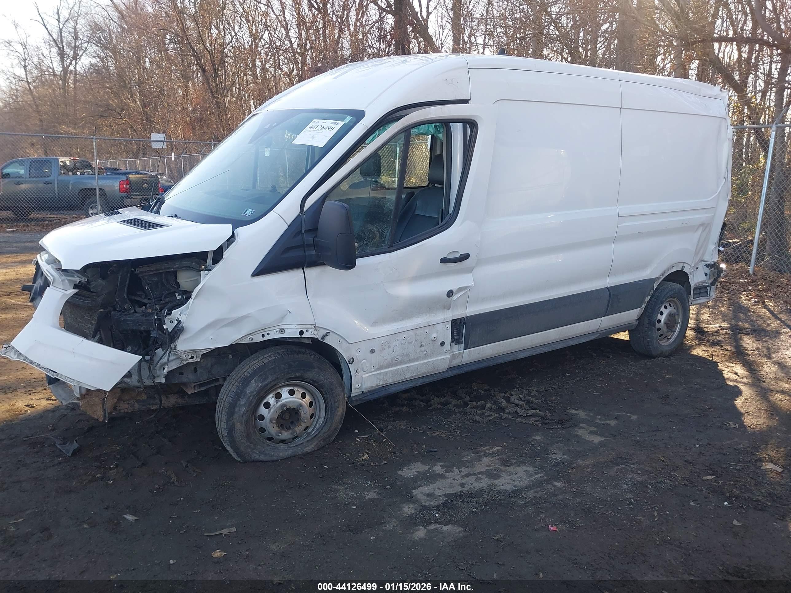 FORD TRANSIT-250 image 2