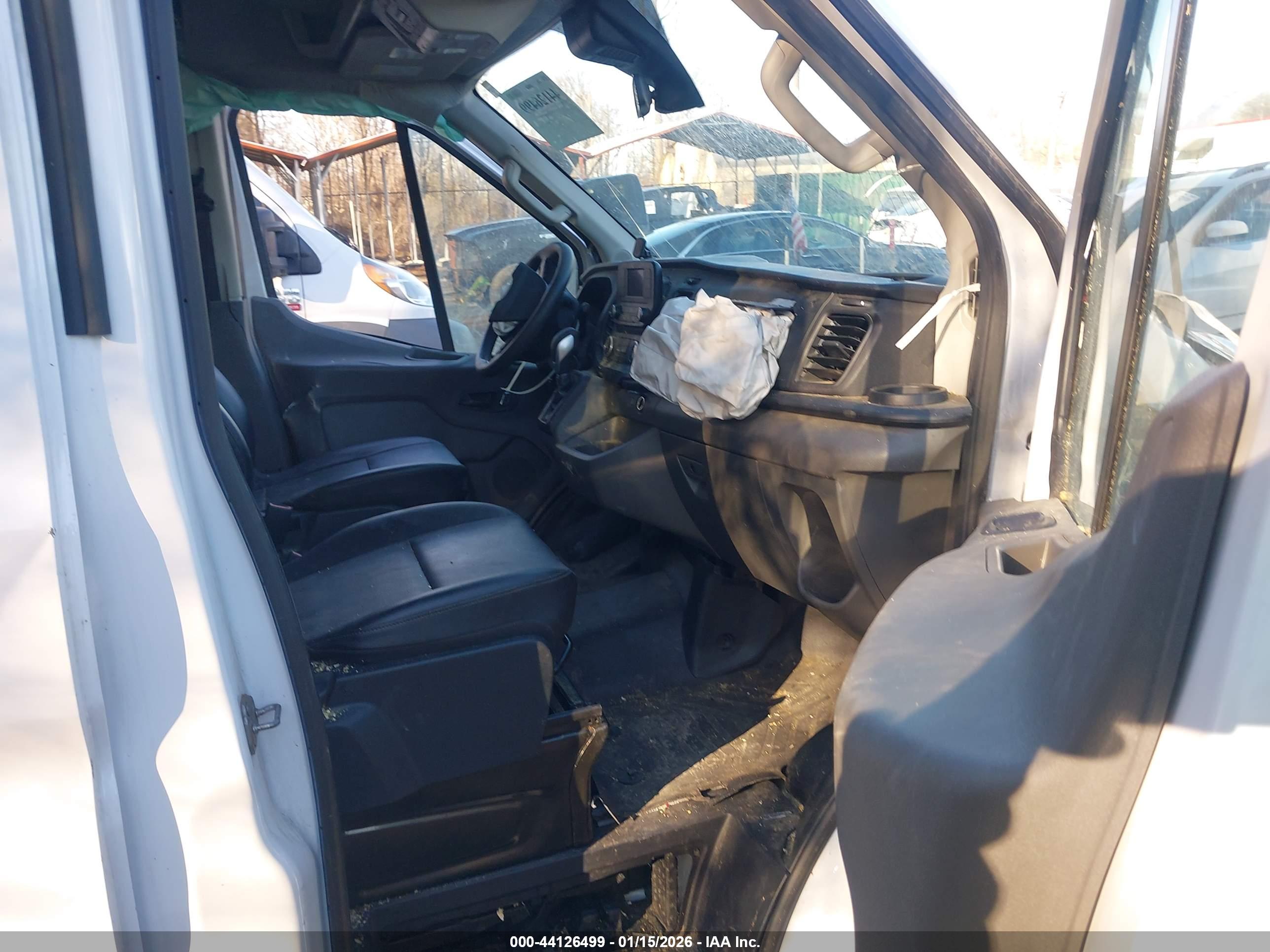 FORD TRANSIT-250 image 5