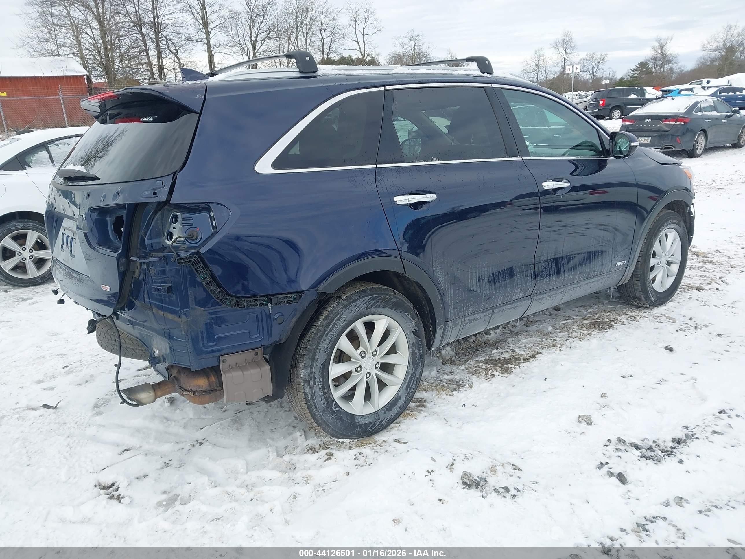 KIA SORENTO image 4