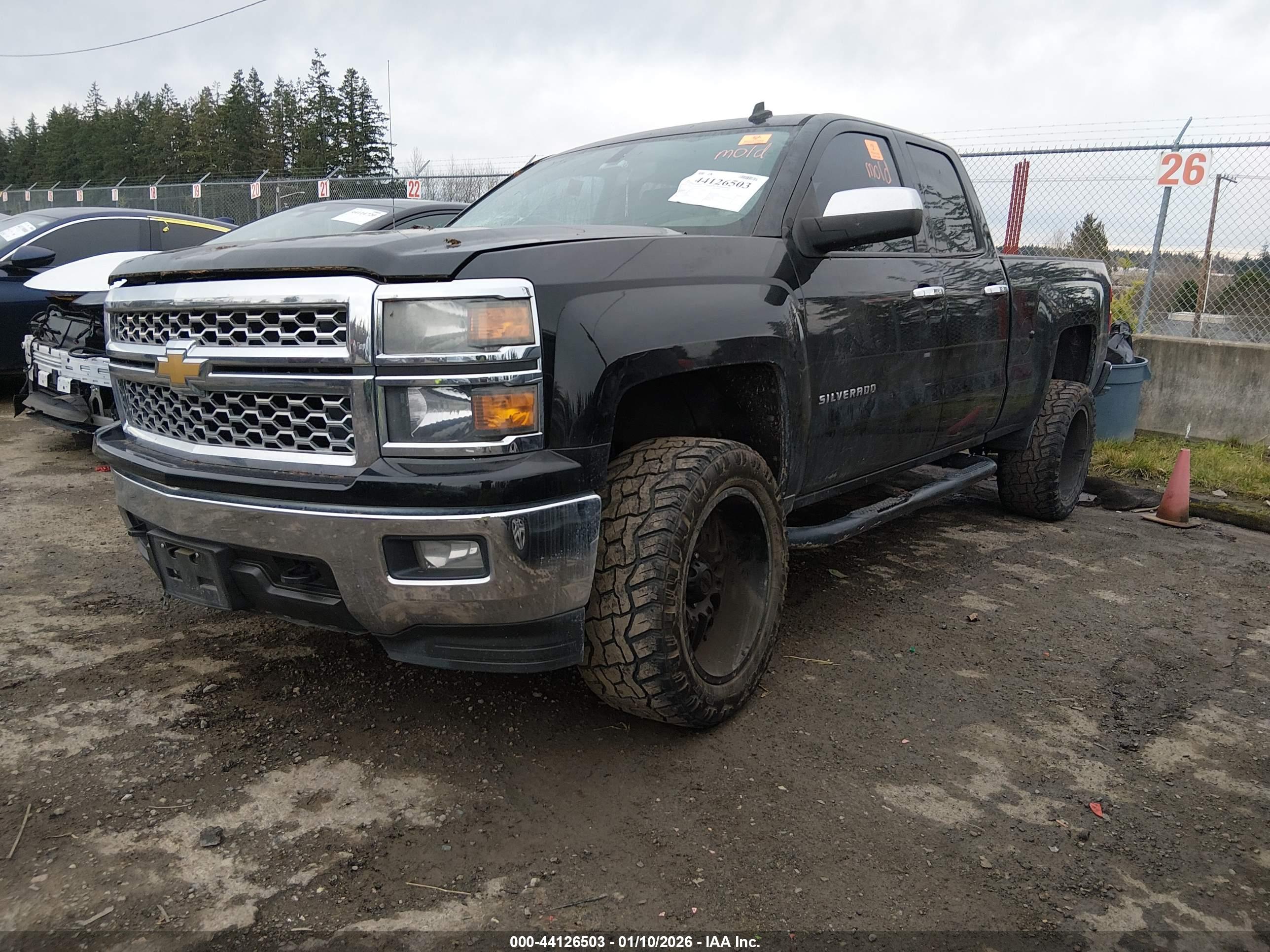CHEVROLET SILVERADO image 2
