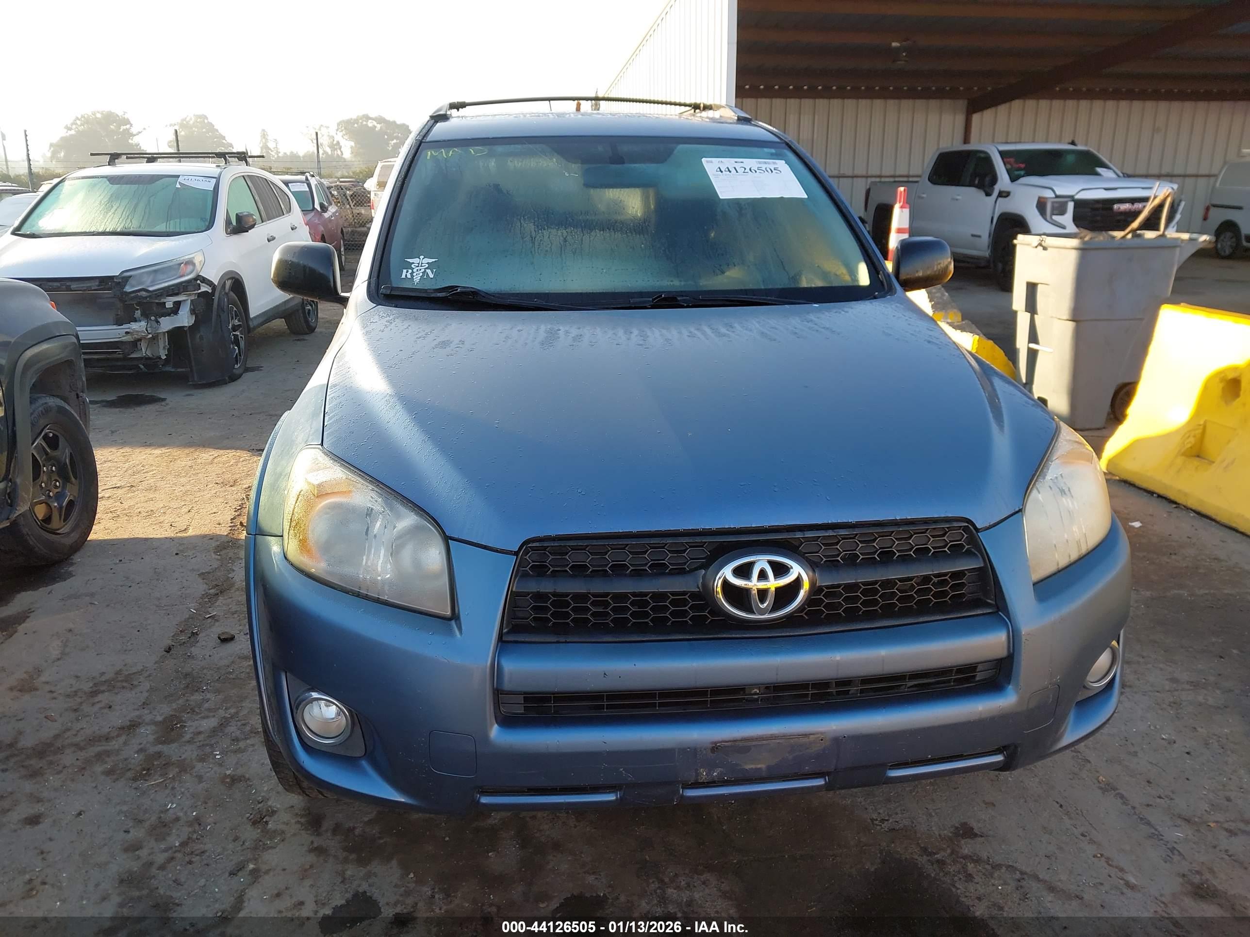 TOYOTA RAV4 image 6