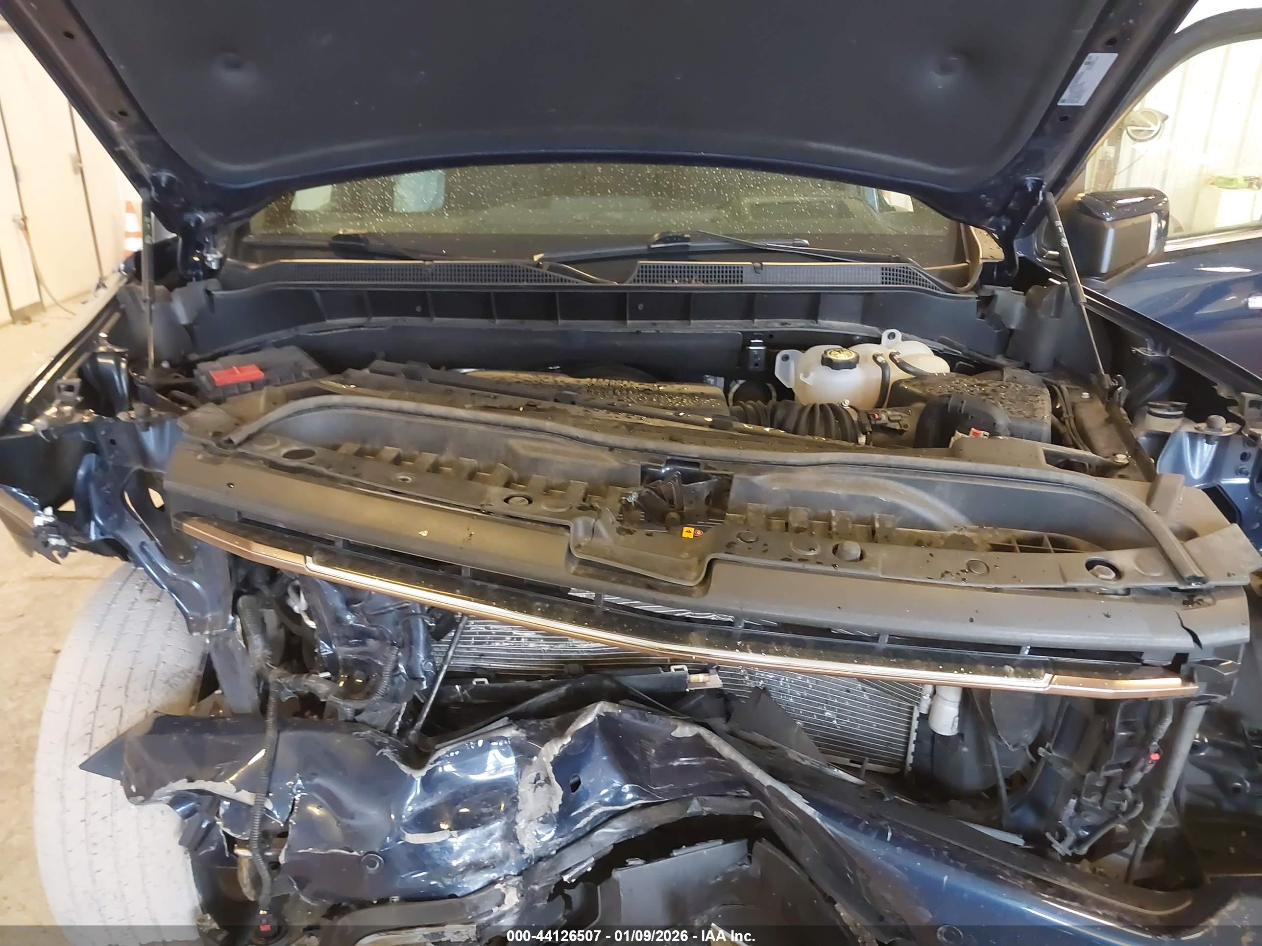 CHEVROLET SILVERADO image 10