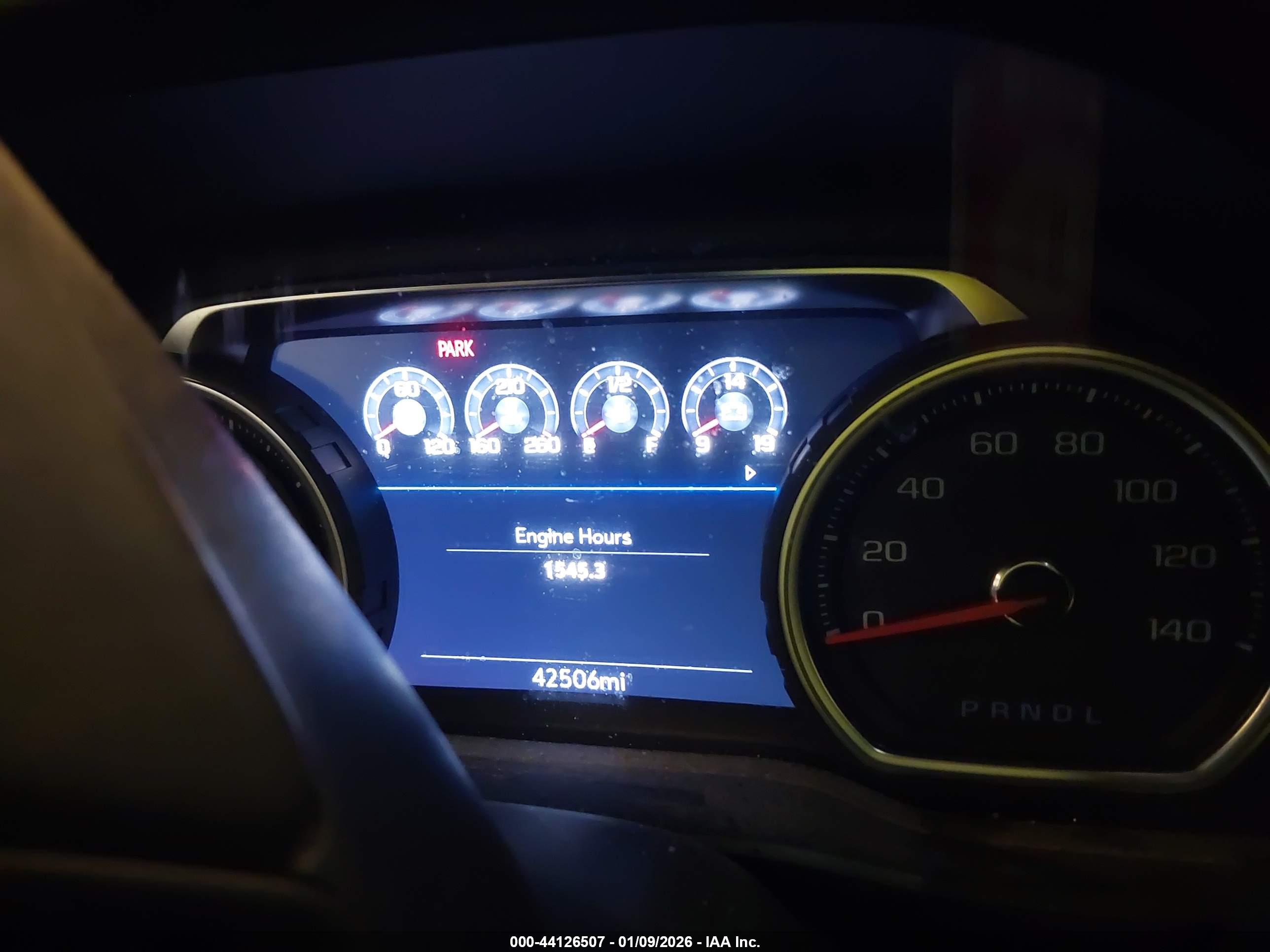 CHEVROLET SILVERADO image 7