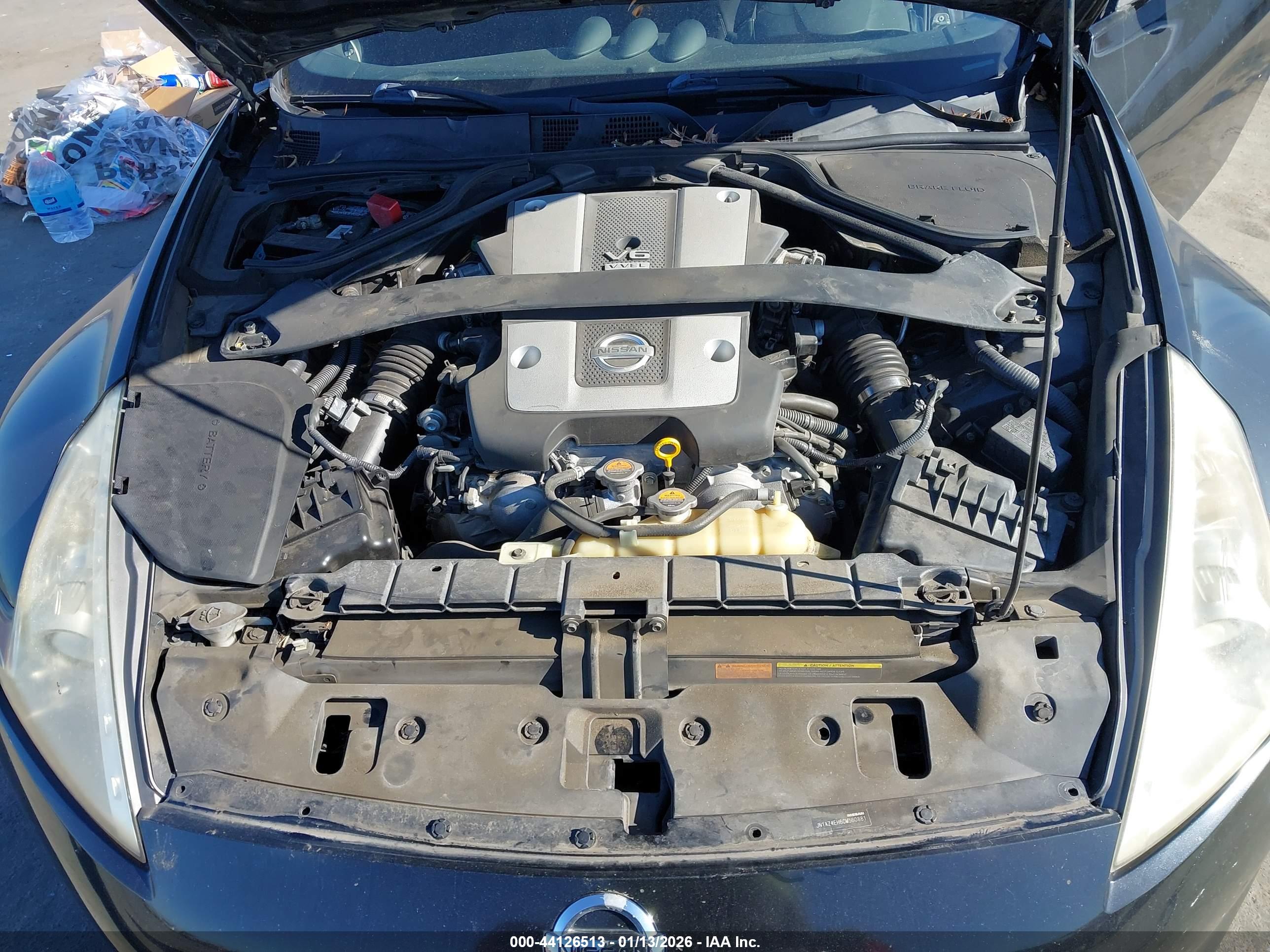 NISSAN 370Z image 10