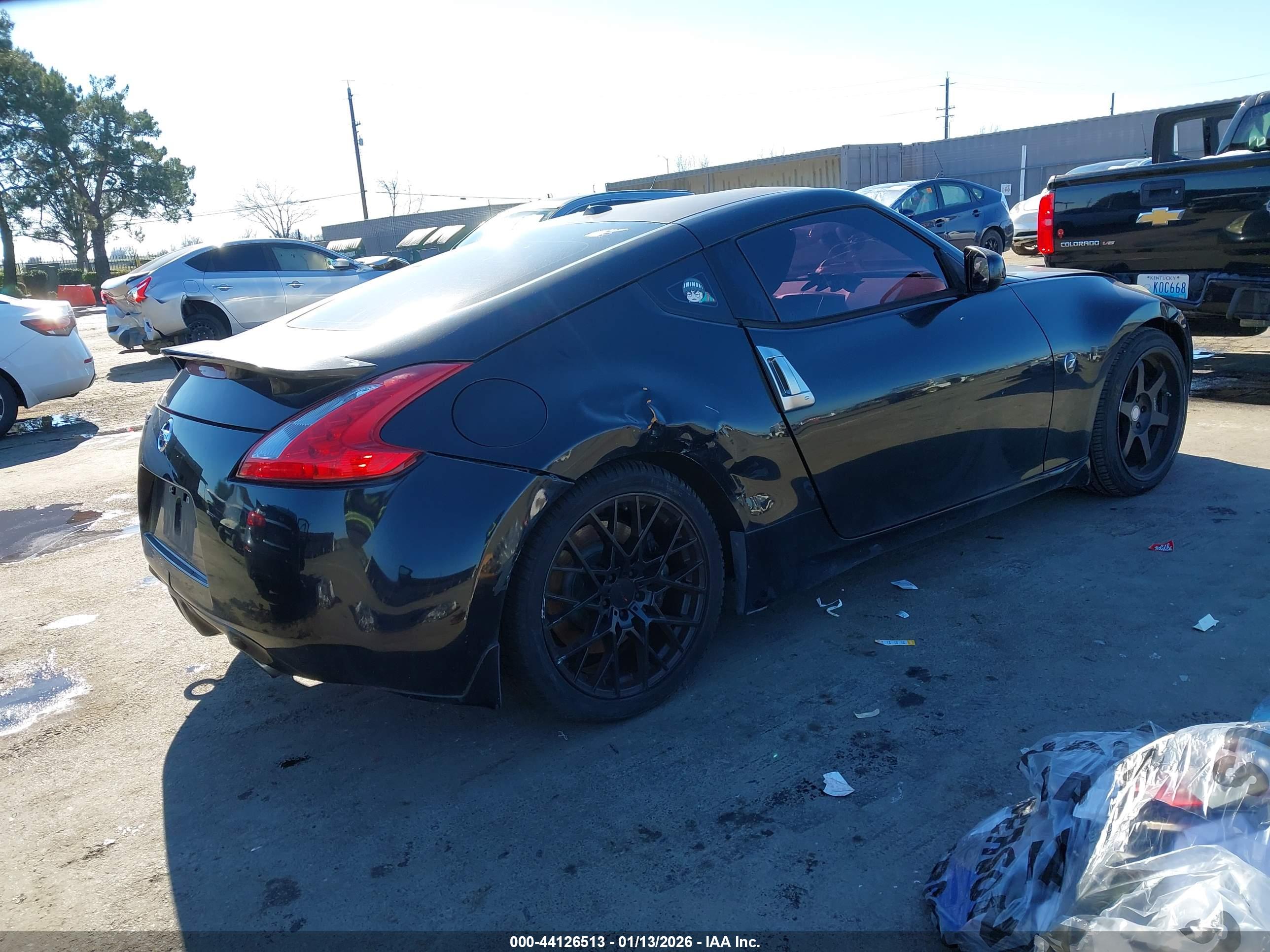 NISSAN 370Z image 4