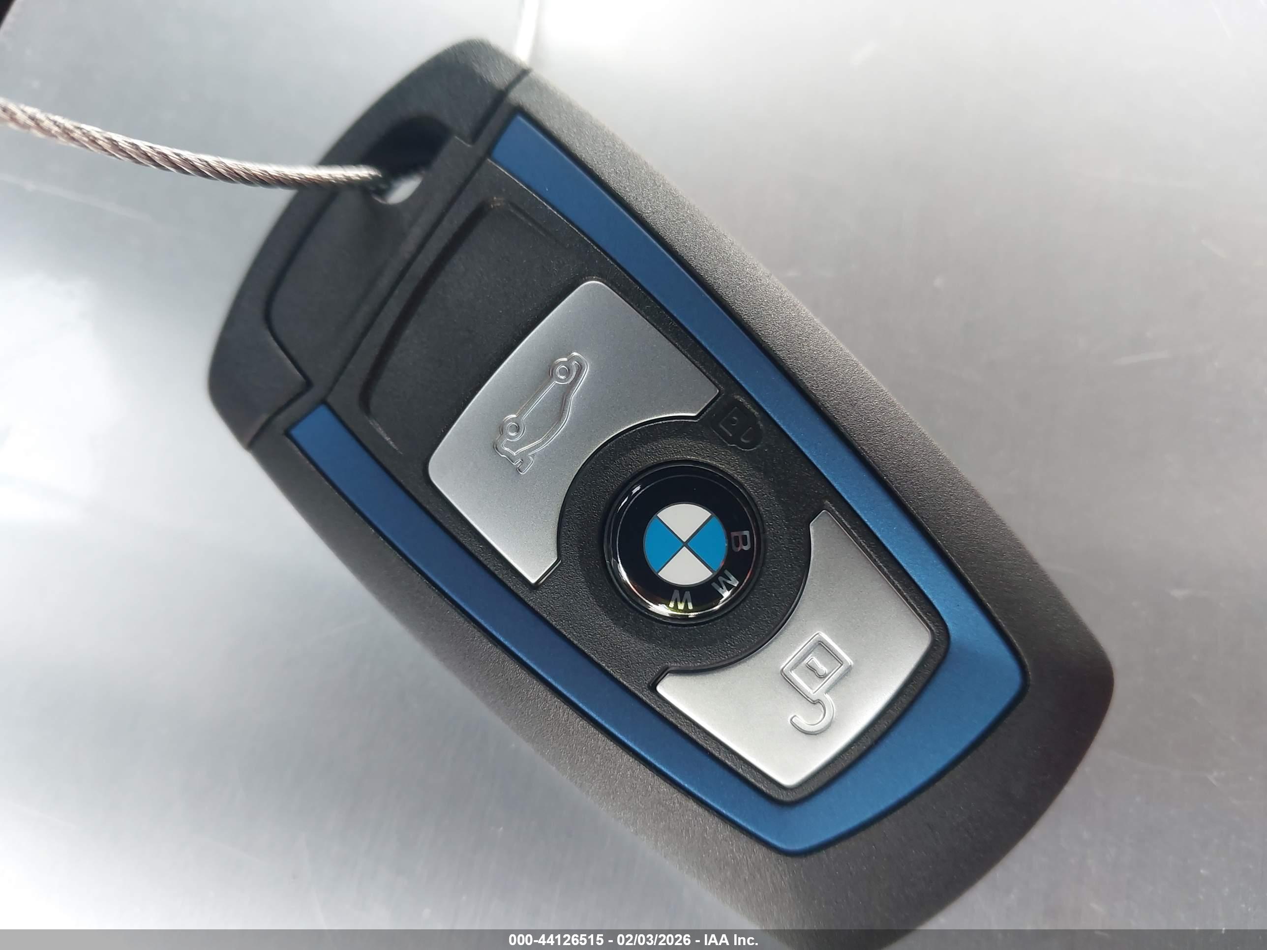 BMW 328I image 11