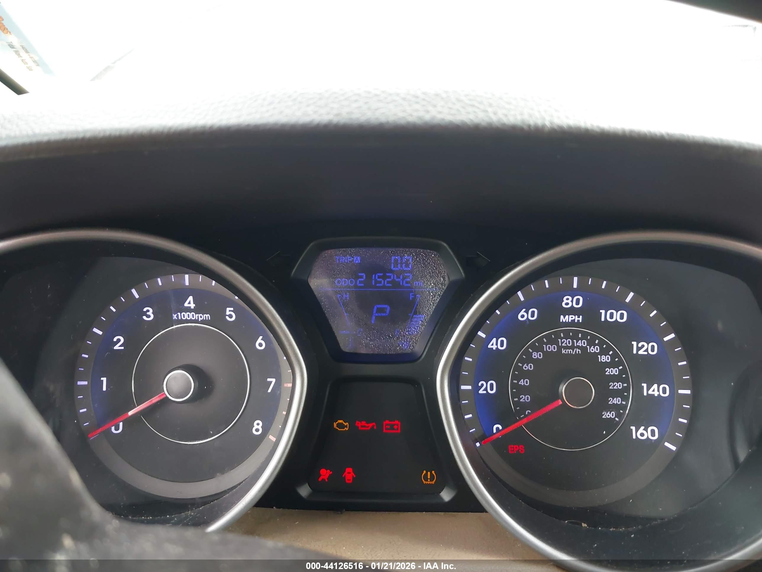 HYUNDAI ELANTRA image 7